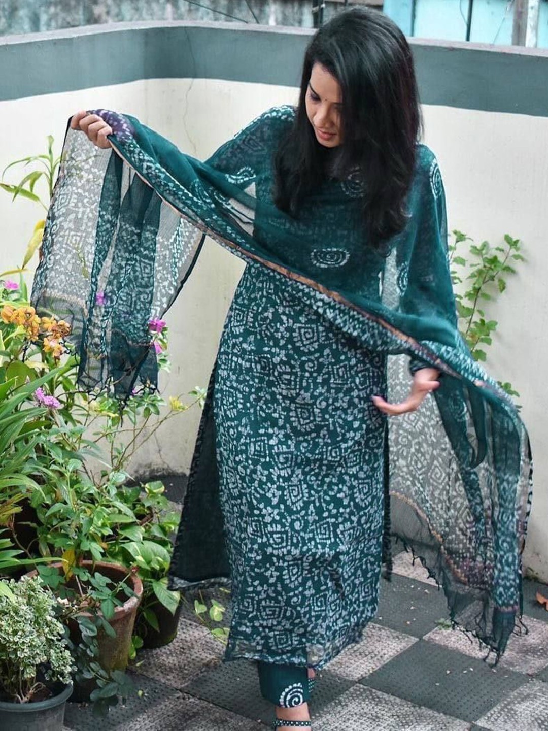 

Rujave Ethnic Motifs Printed Pure Cotton Straight Kurta with Trousers & Dupatta, Blue