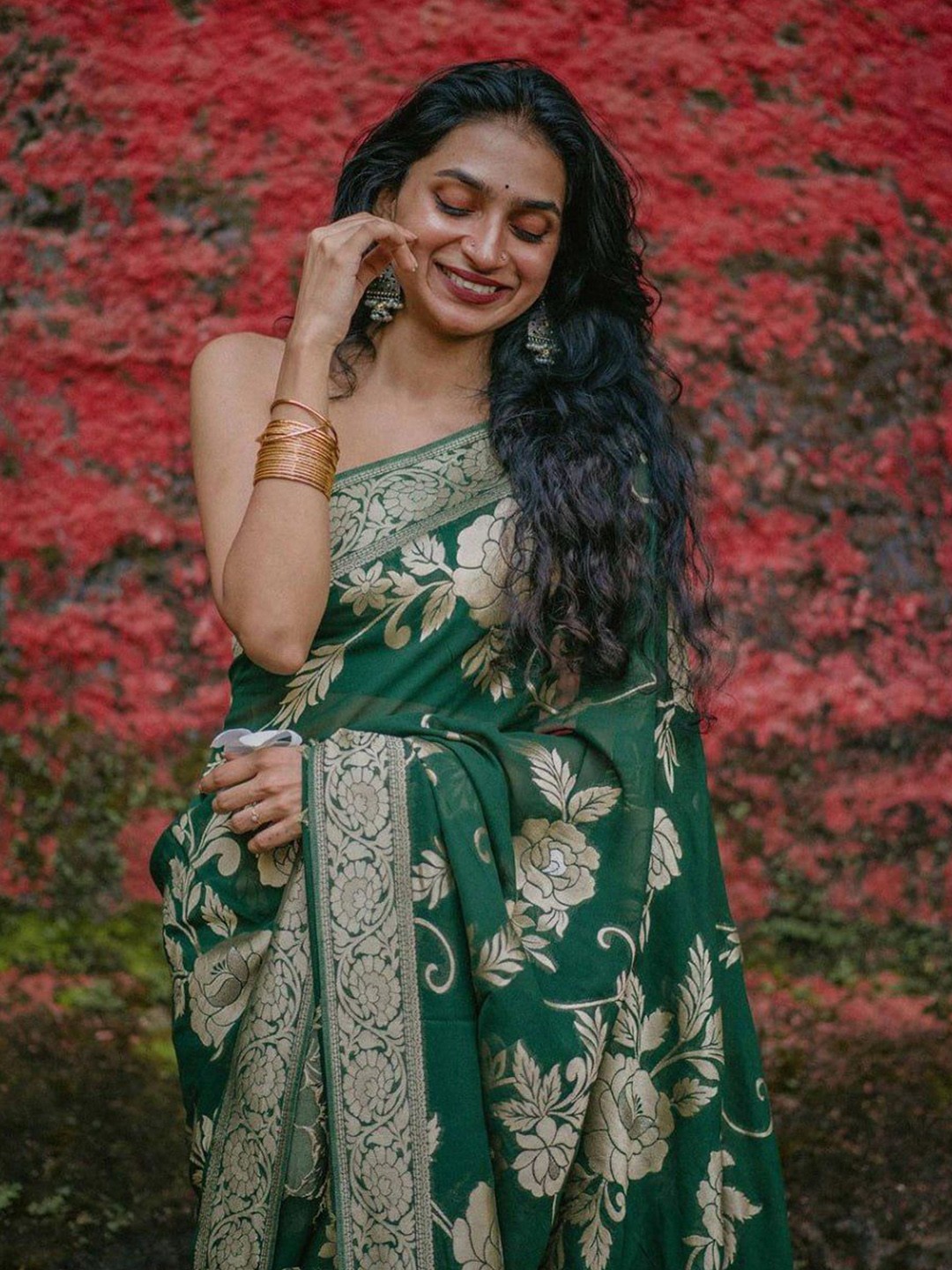 

Fashion Booms Woven Design Zari Pure Silk Banarasi Saree, Green