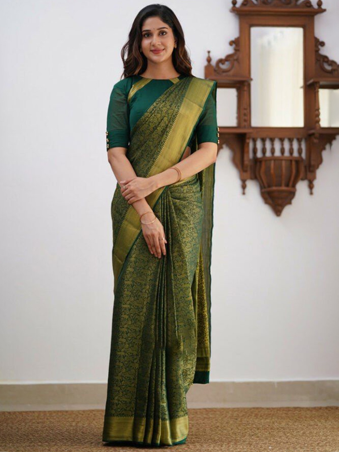 

Fashion Booms Woven Design Zari Pure Silk Banarasi Saree, Green