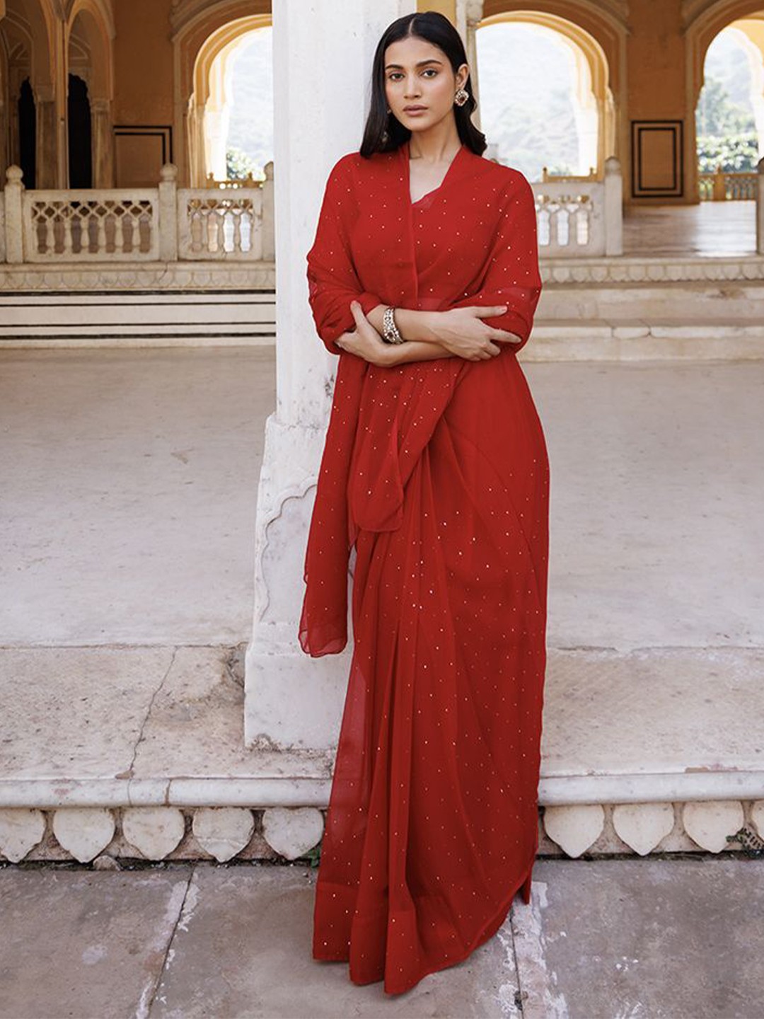 

Geroo Luxe Embellished Mukaish Pure Chiffon Ready to Wear Saree, Red