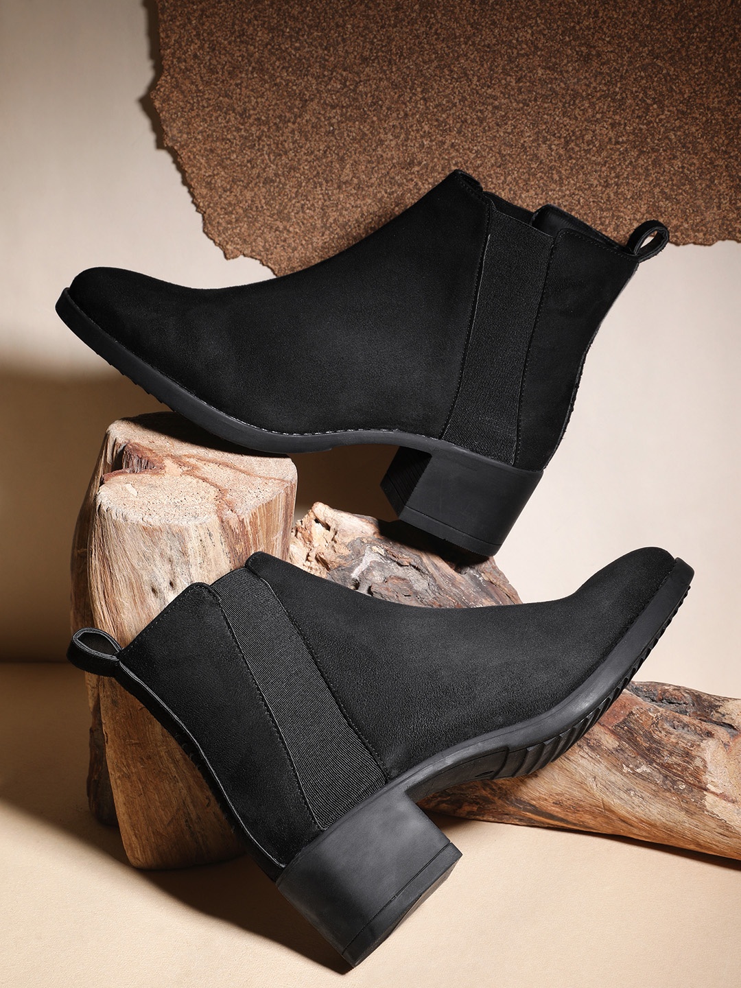 

The Roadster Lifestyle Co. Women Mid-Top Block Heel Chelsea Boots, Black