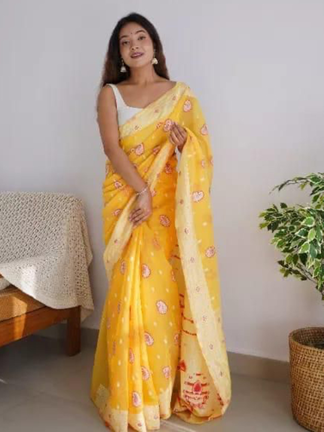 

Fashion Booms Woven Design Zari Pure Silk Banarasi Saree, Yellow