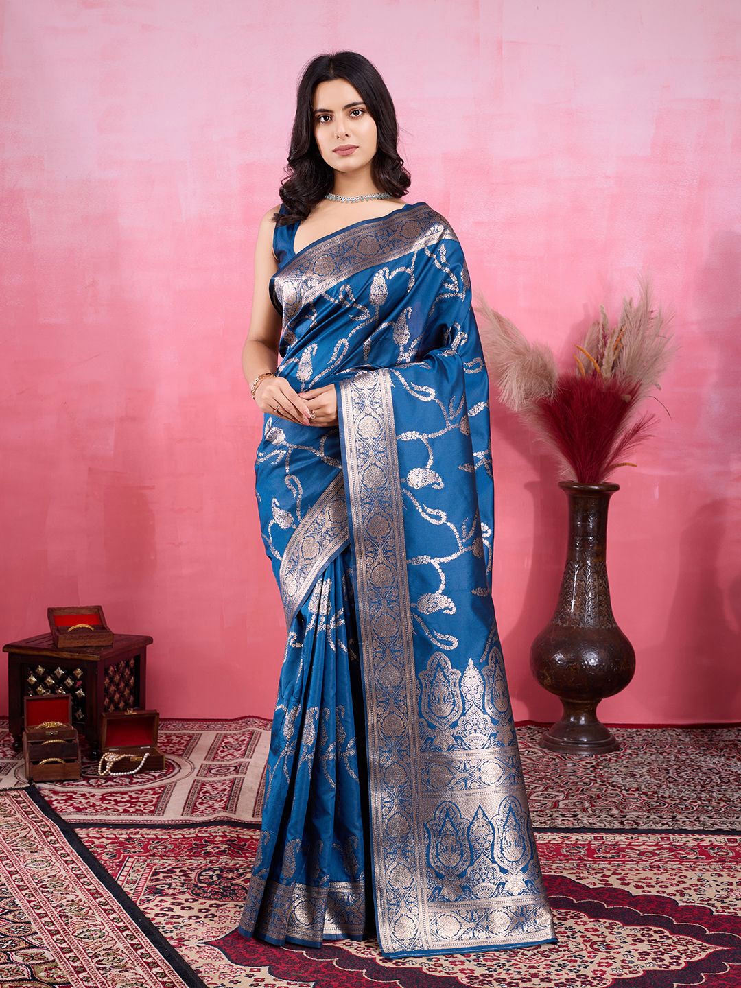 

KAYOMMI Woven Design Pure Silk Banarasi Saree, Blue