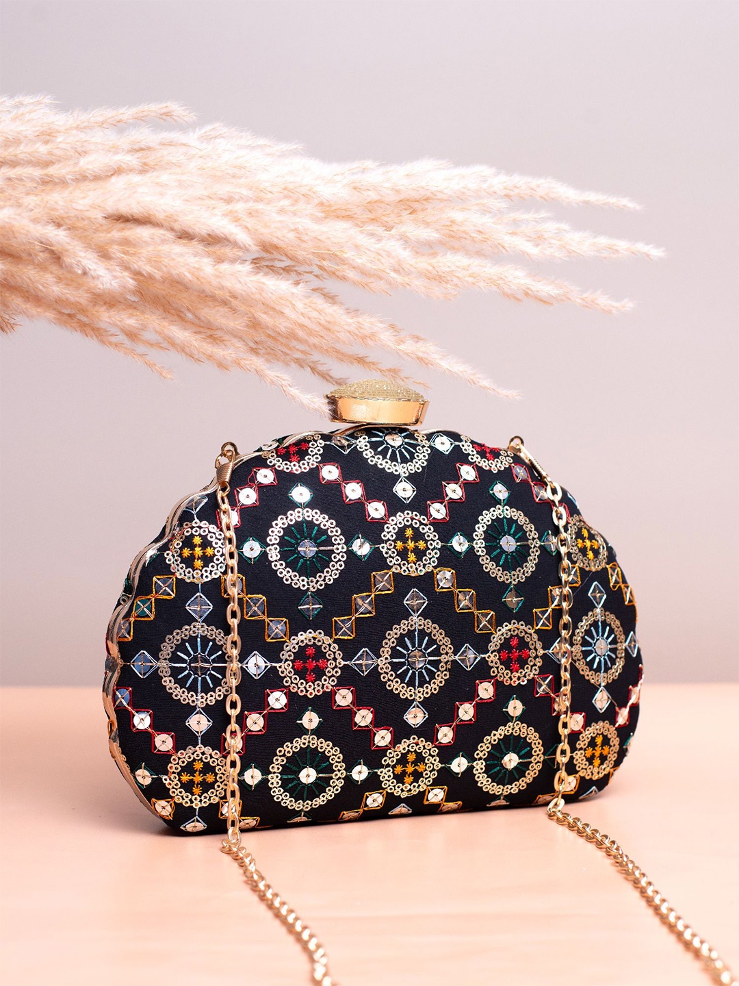 

ARTKLIM Geometric Sequins Embroidered Box Clutch, Black