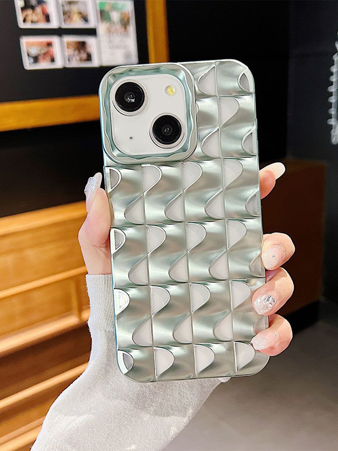

Luxury Kase Texture iPhone 13 Back Case, Silver