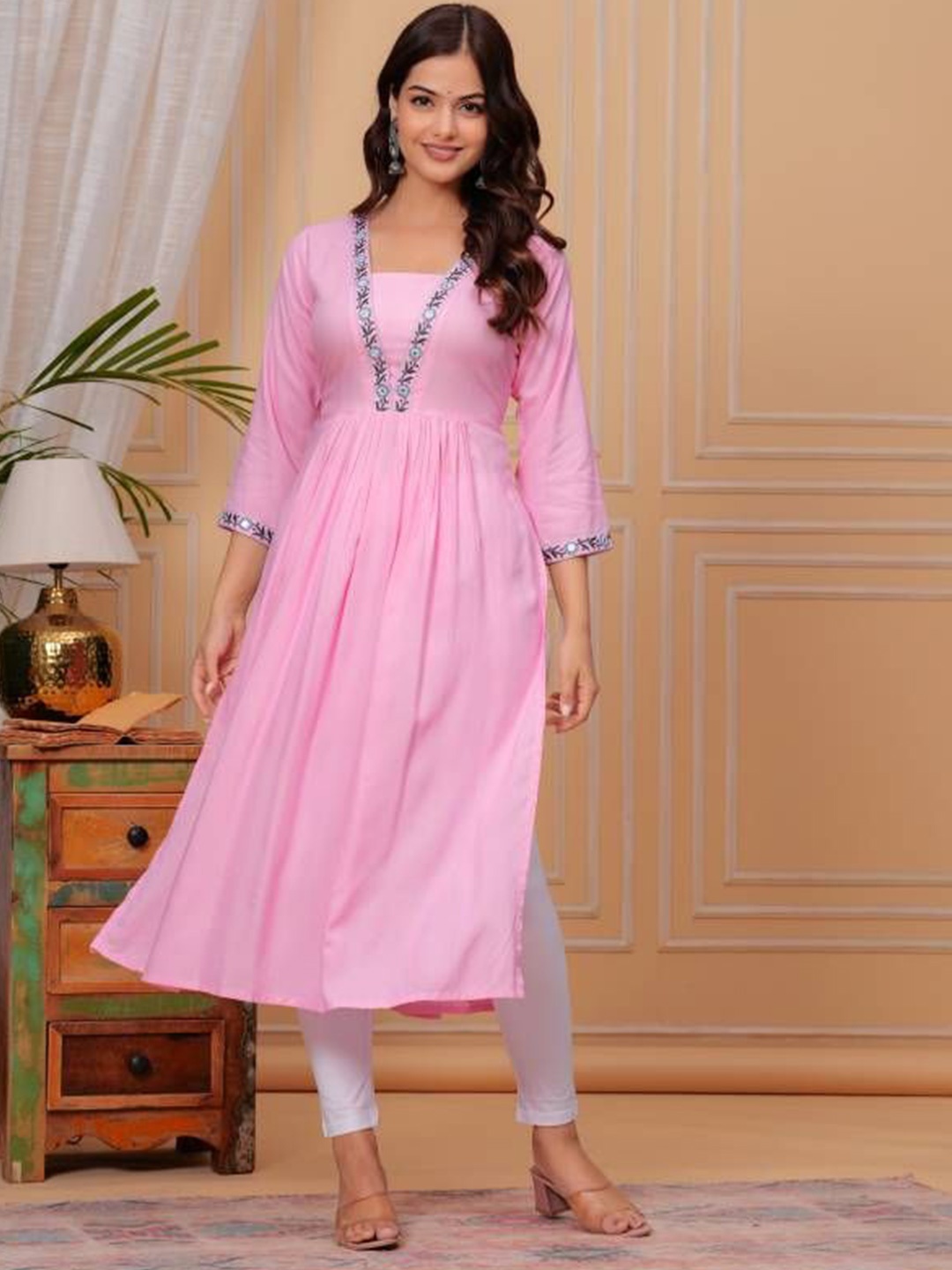 

KIAARON Floral Embroidered V-Neck Three-Quarter Sleeves Regular A-line Kurta, Pink