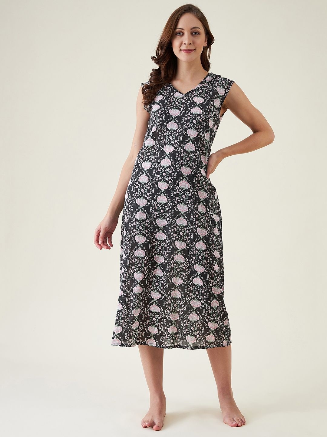 

The Kaftan Company Women Pure Cotton Printed Midi Nightdress, Black