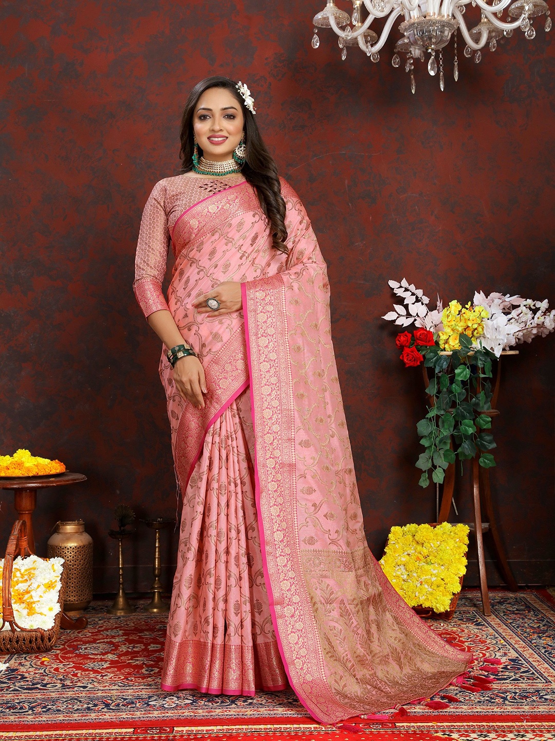 

Anaita Woven Design Zari Banarasi Saree, Peach