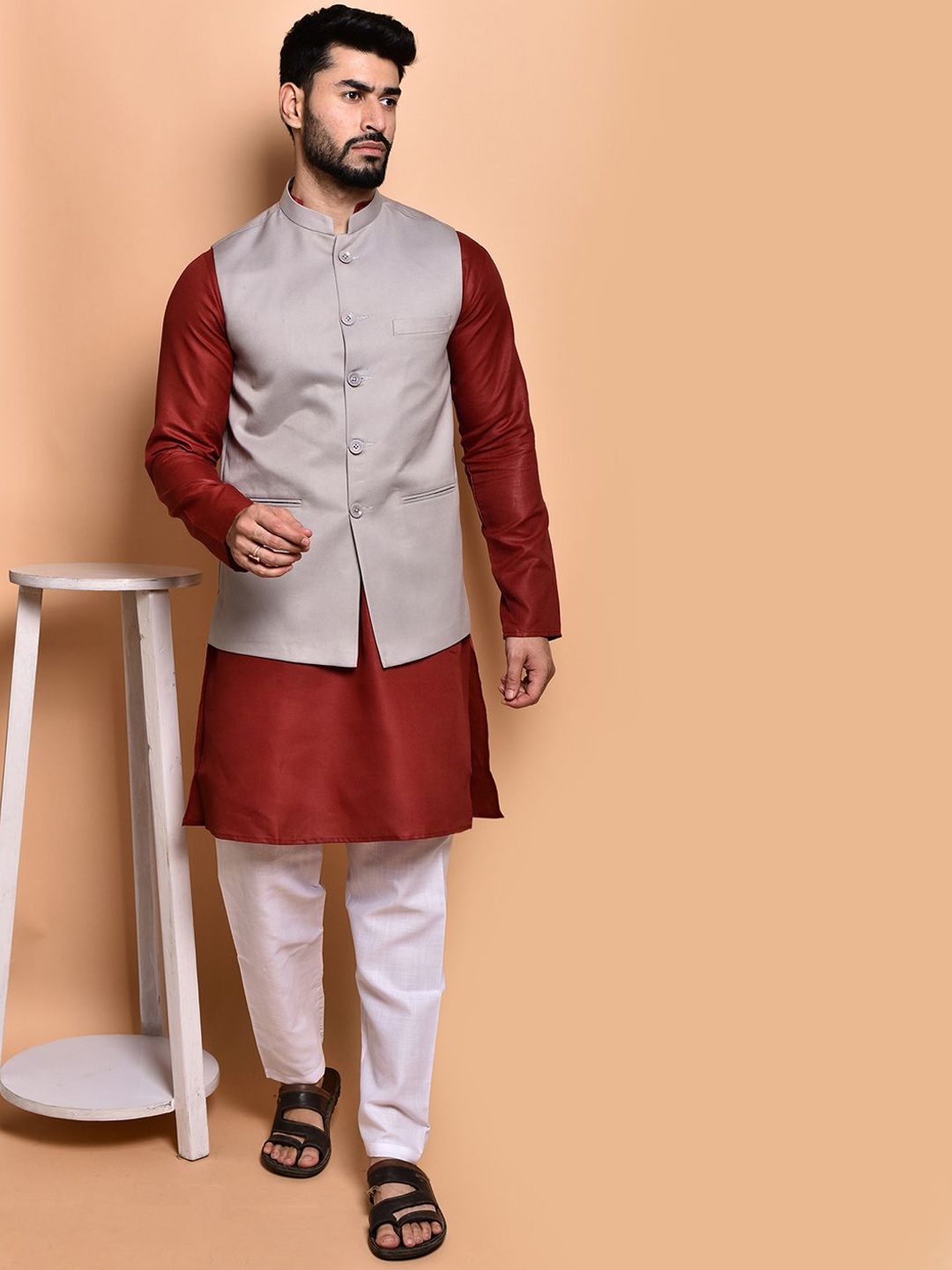 

PRINTINDIA Mandarin Collar Pure Cotton Straight Kurta With Trouser & Nehru jacket, Maroon