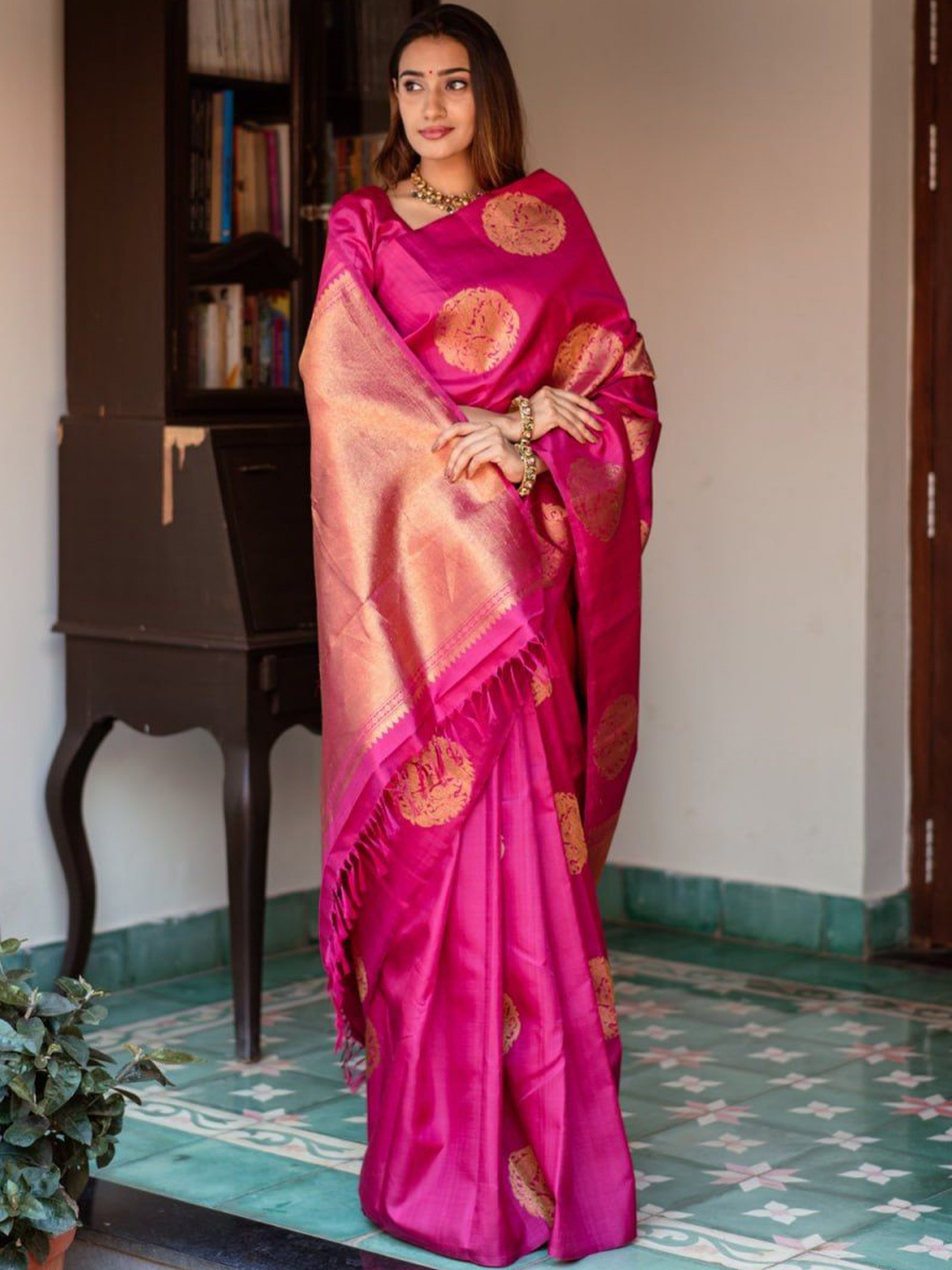 

Fashion Booms Ethnic Motifs Zari Pure Silk Banarasi Saree, Pink