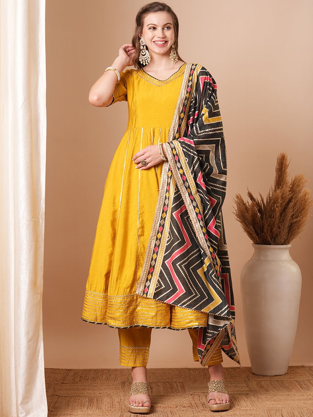 

FASHOR Ethnic Motifs Embroidered Panelled Anarkali Kurta With Trouser & Dupatta, Yellow