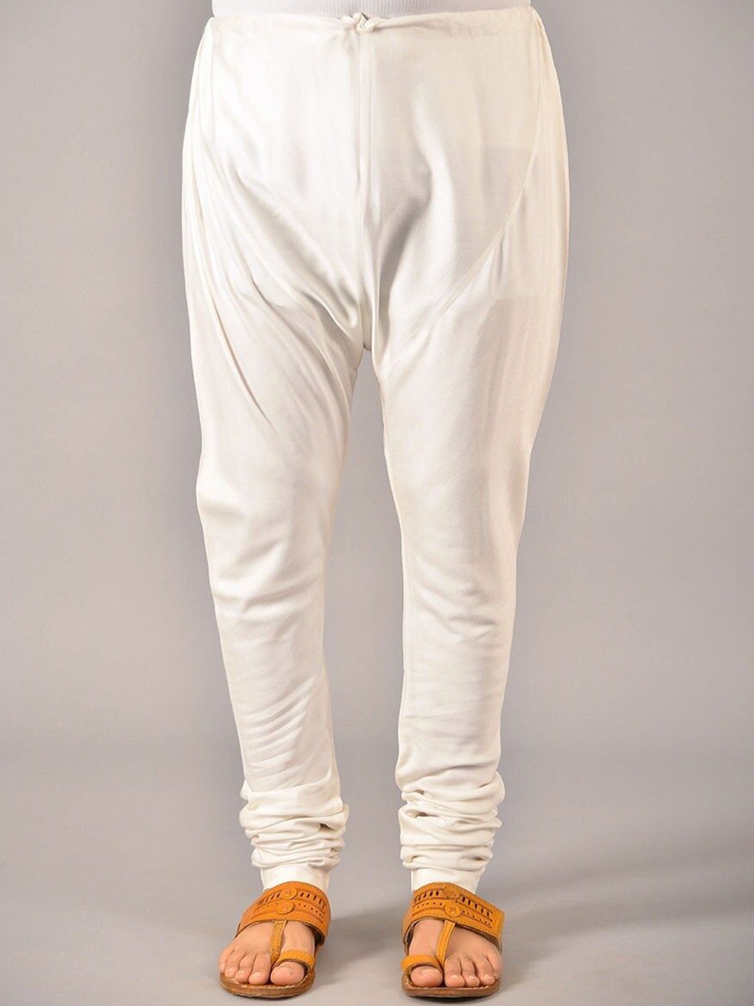

JAYPORE Men Slim-Fit Mid-Rise Churidar, White