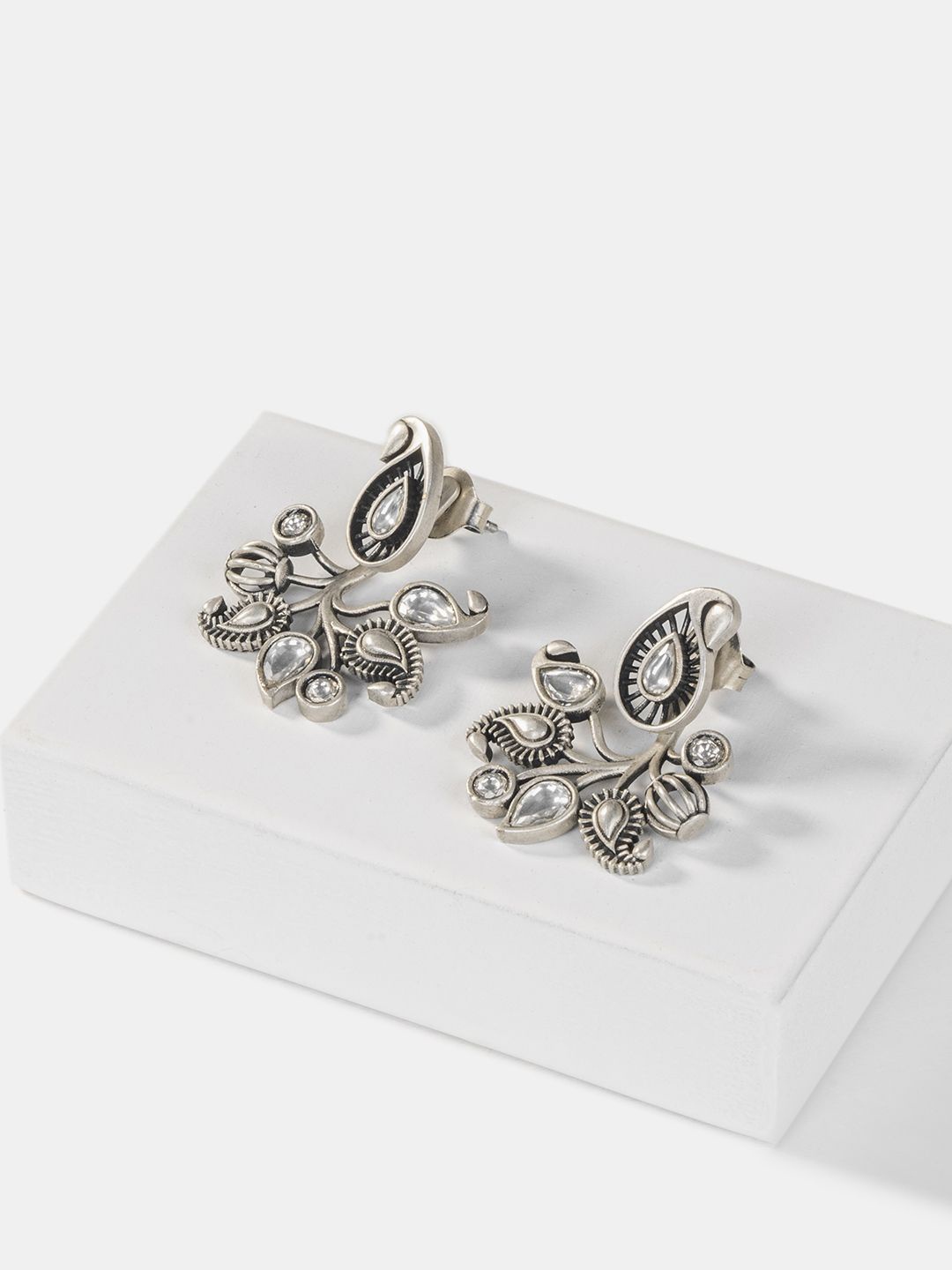 

SHAYA 925 Sterling Silver Stone Studded Oxidised Contemporary Studs