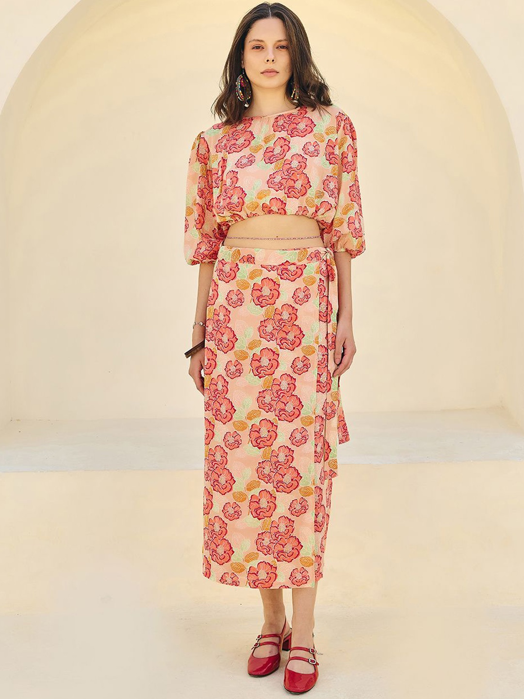 

Midsummer Floral Printed Round Neck Top with Skirt, Peach