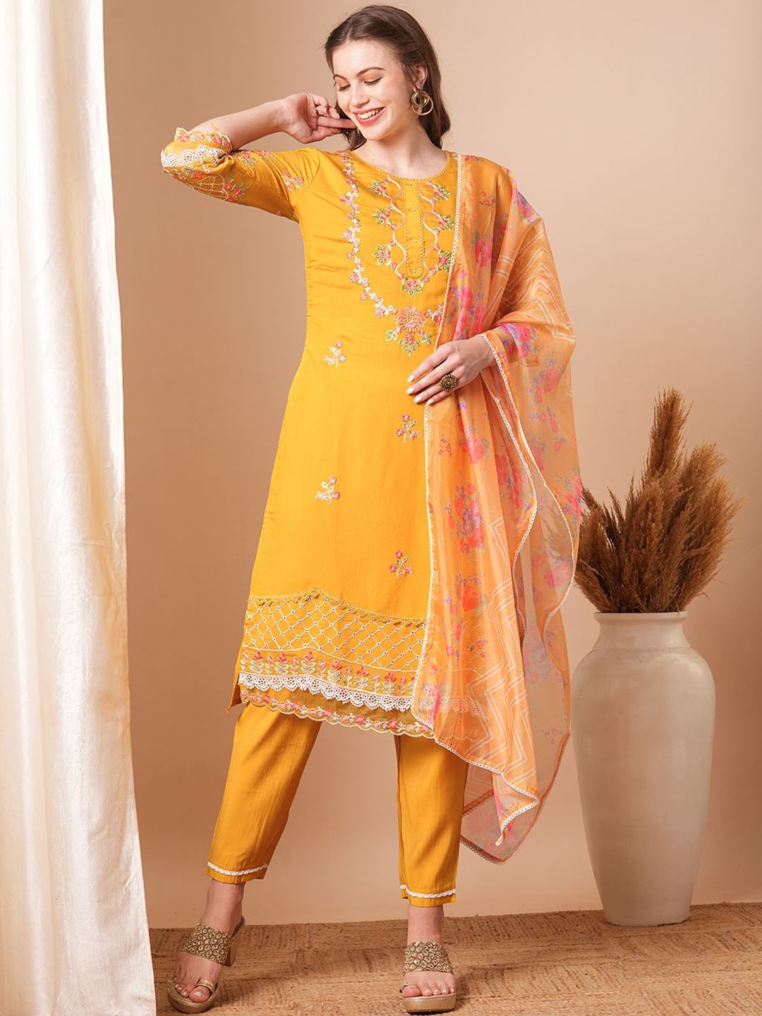 

FASHOR Ethnic Motifs Embroidered Sequinned Straight Kurta With Trouser & Dupatta, Yellow