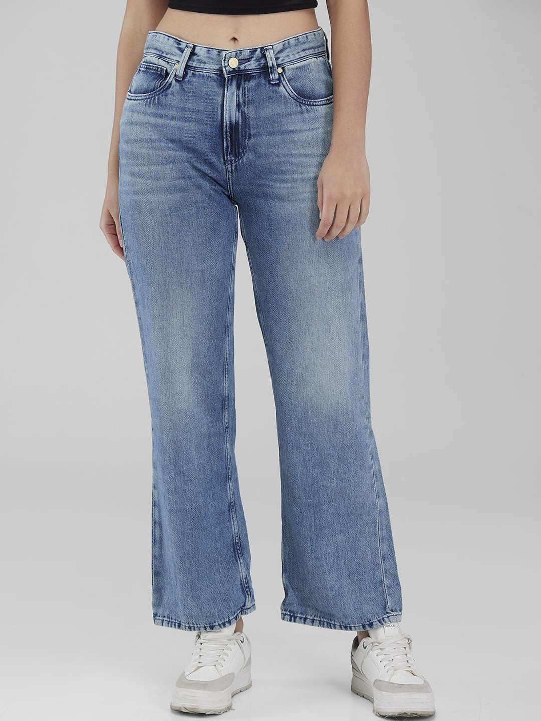 

IZEL Women Wide Leg Light Fade Jeans, Blue