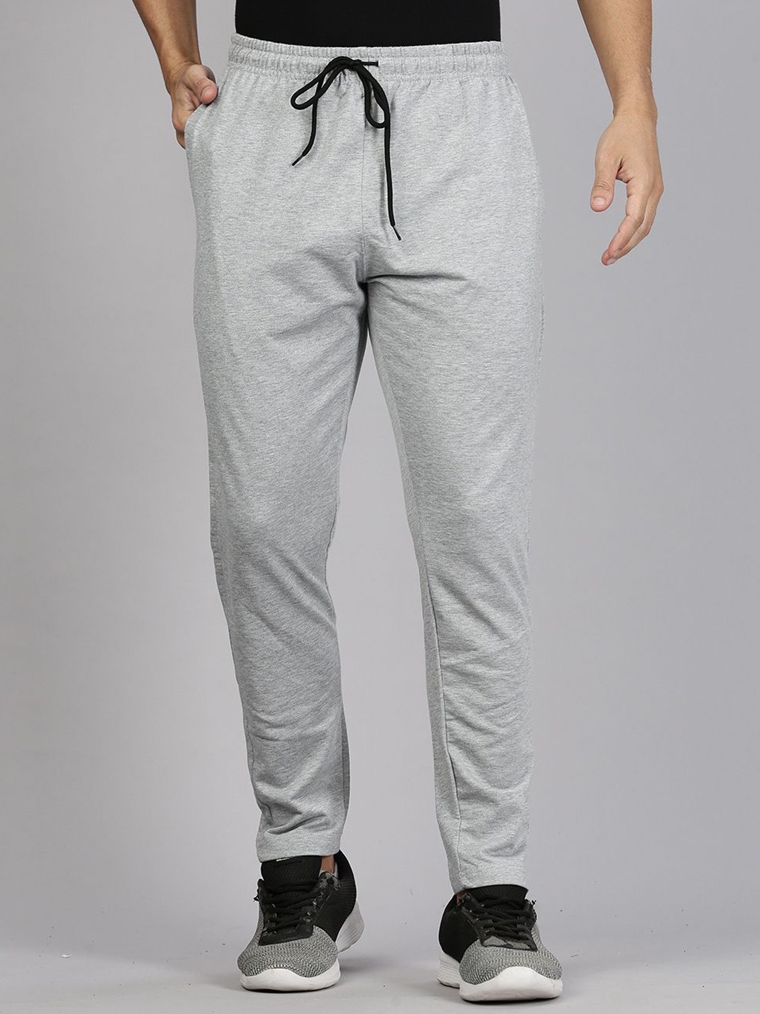 

MADSTO Men Mid-Rise Track Pants, Grey melange