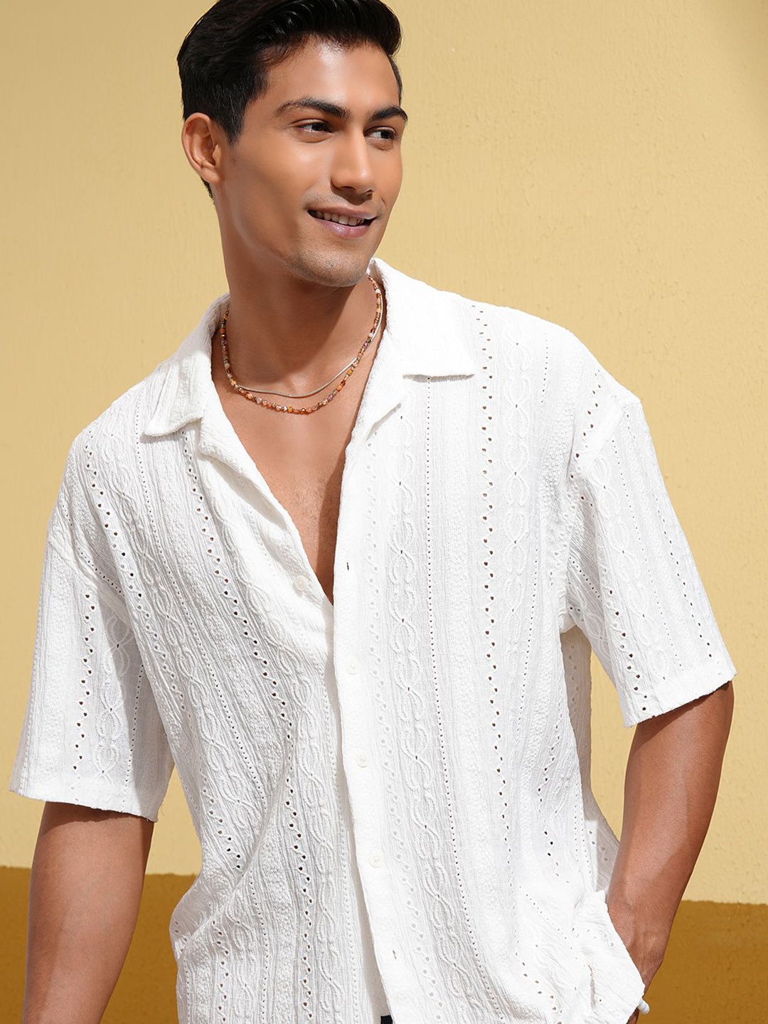 

LOCOMOTIVE Luxe Men White Knitted Jacquard Cuban Collar Oversized Shirt