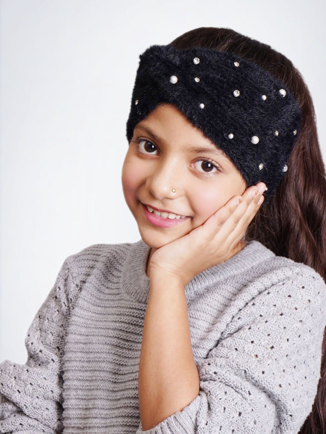 

Bharatasya Girls Knitted Headband, Black