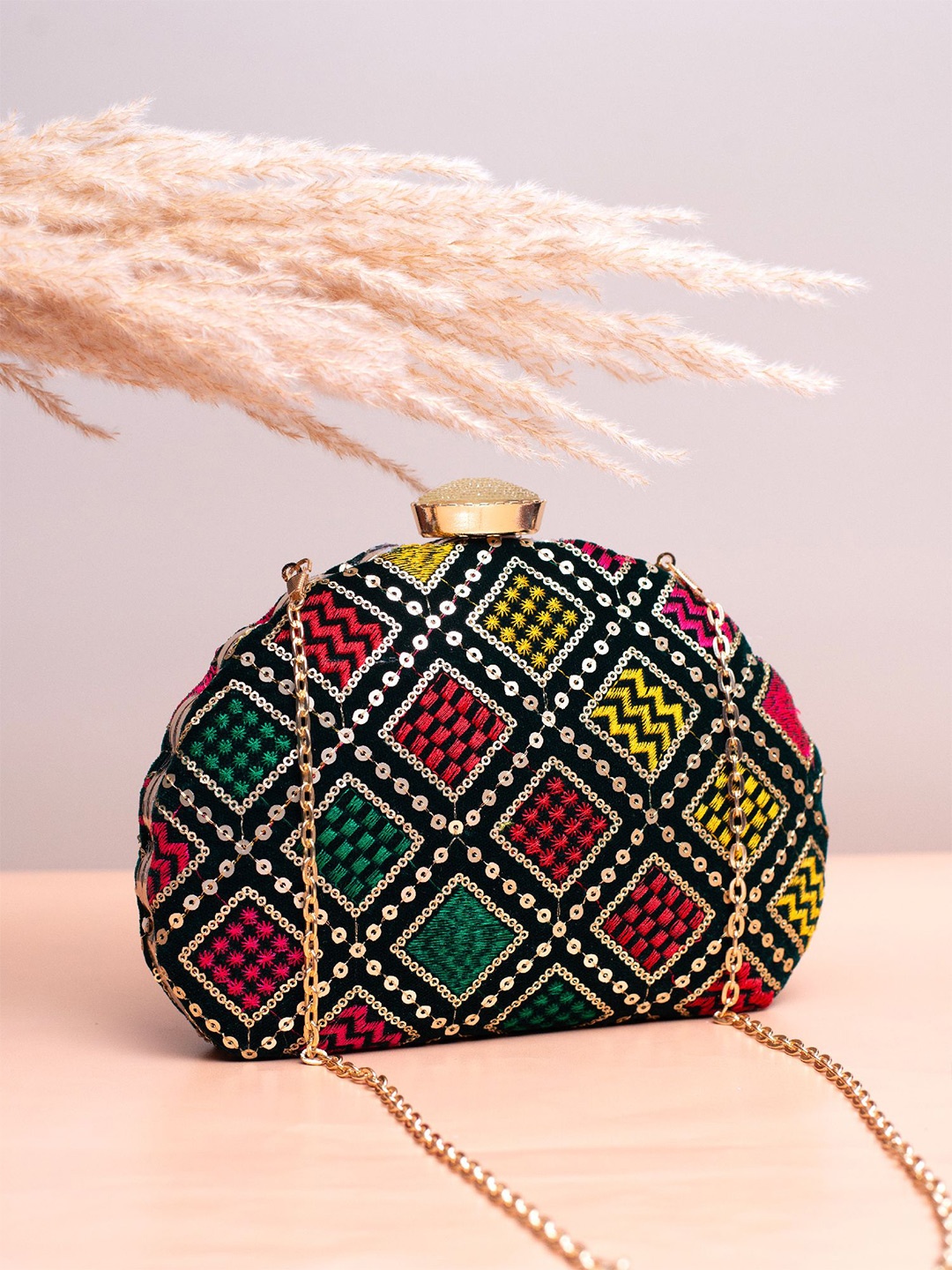 

ARTKLIM Geometric Embroidered Box Clutch, Black
