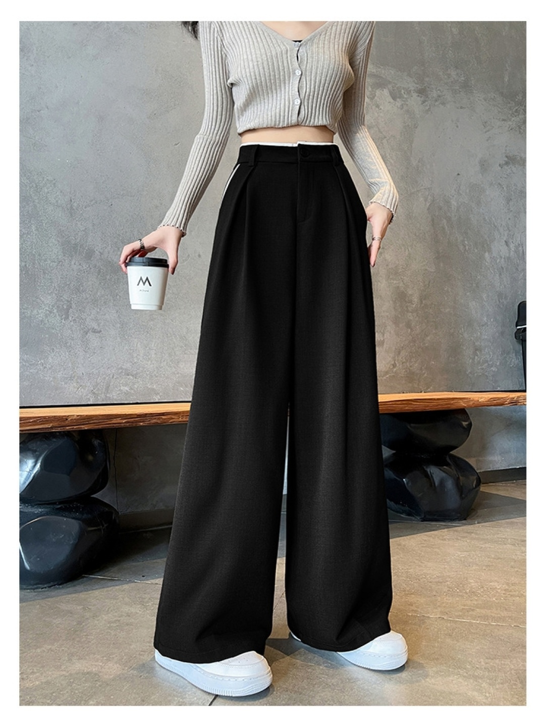 

LULU & SKY Women Loose Fit High-Rise Trouser, Black