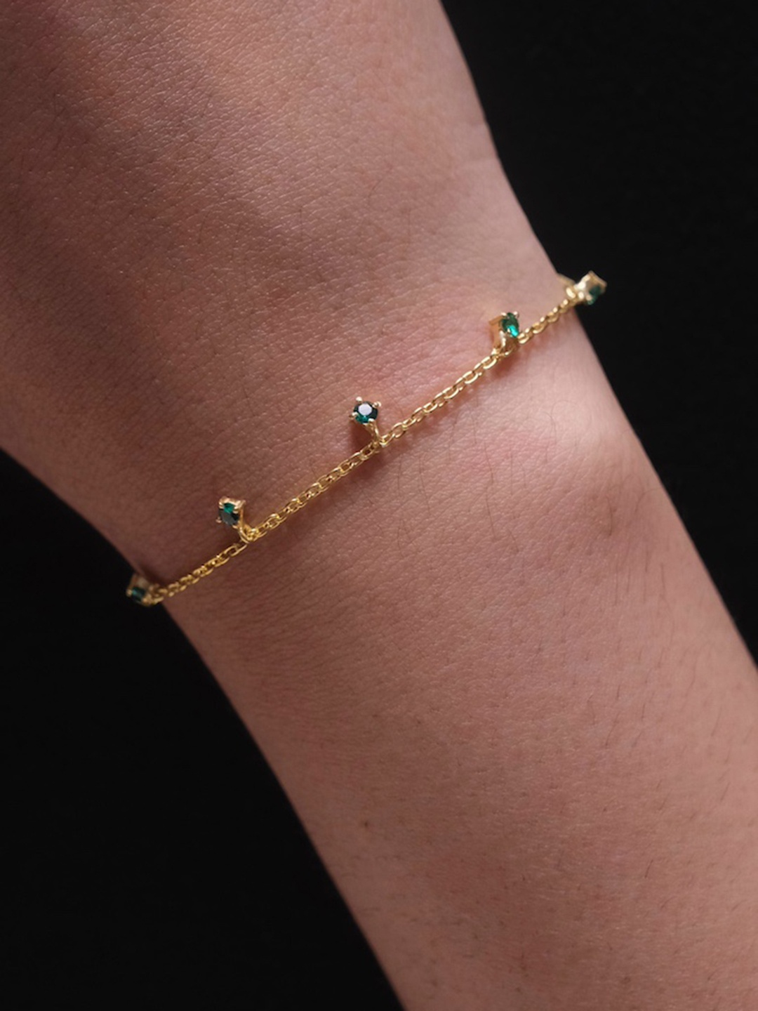 

Anushka Jain Jewellery 925 Sterling Silver Gold-Plated Cubic Zirconia Link Bracelet