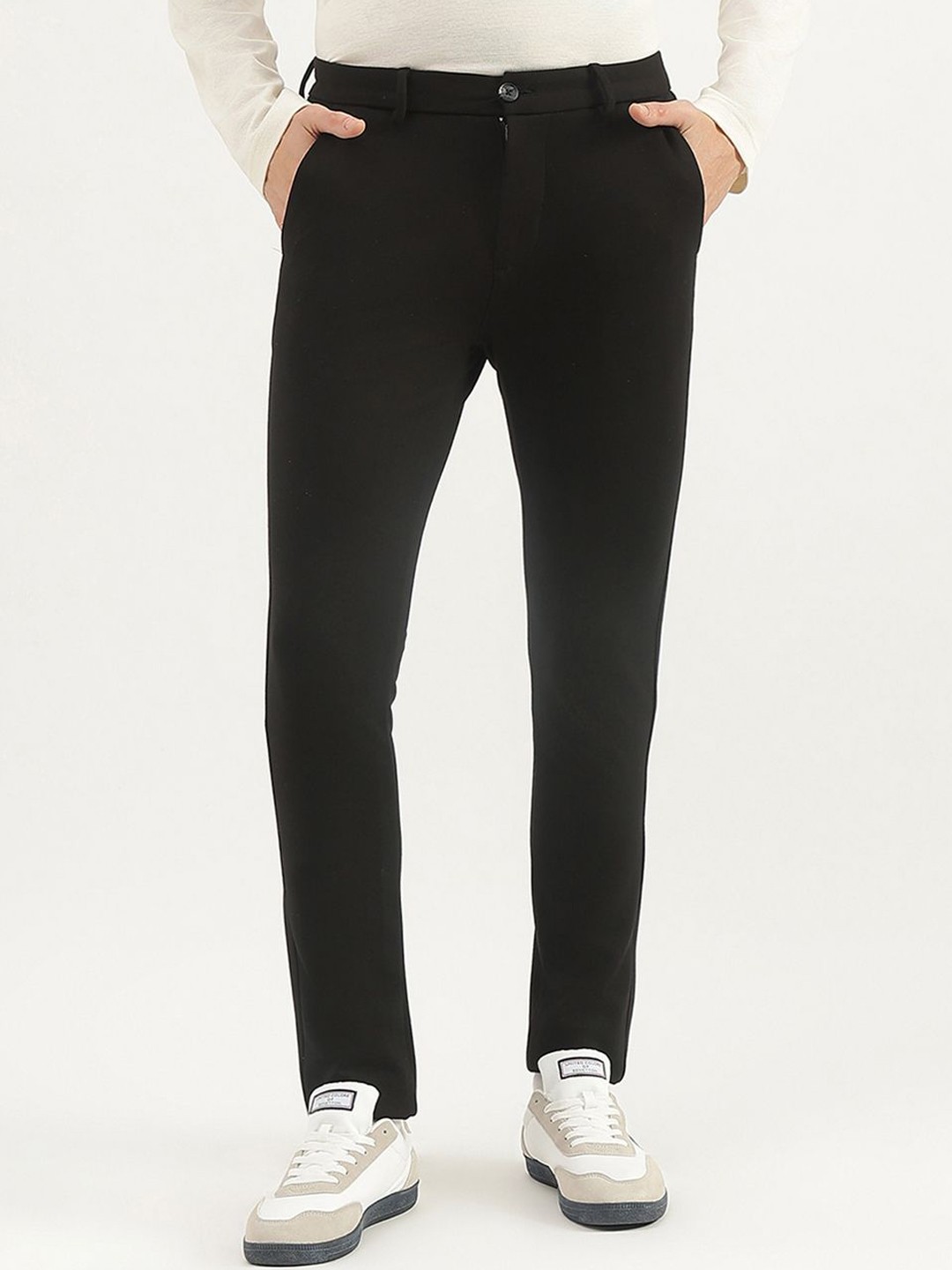 

United Colors of Benetton Men Slim Fit Trousers, Black