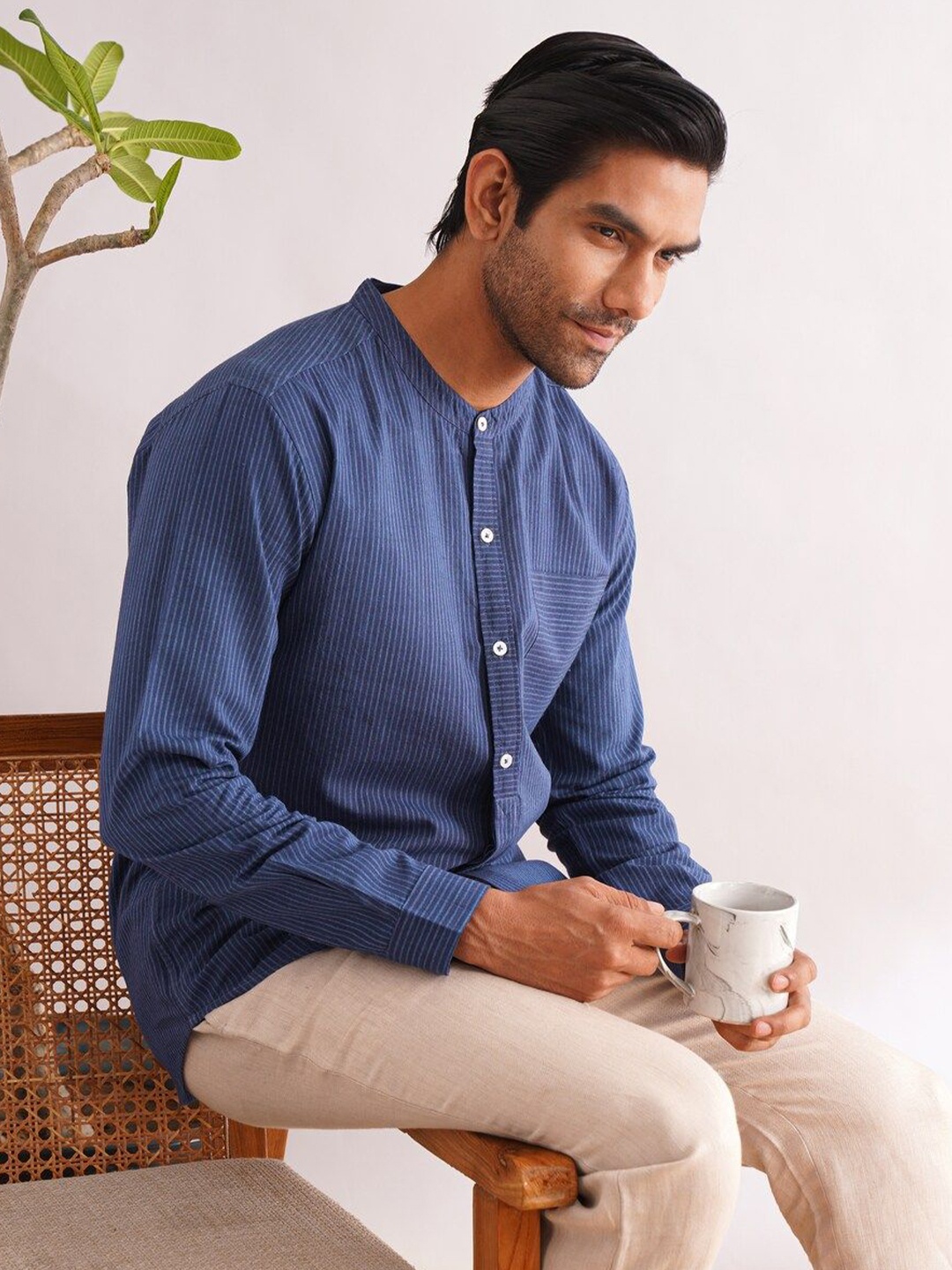 

JAYPORE Men Standard Opaque Striped Cotton Casual Shirt, Blue