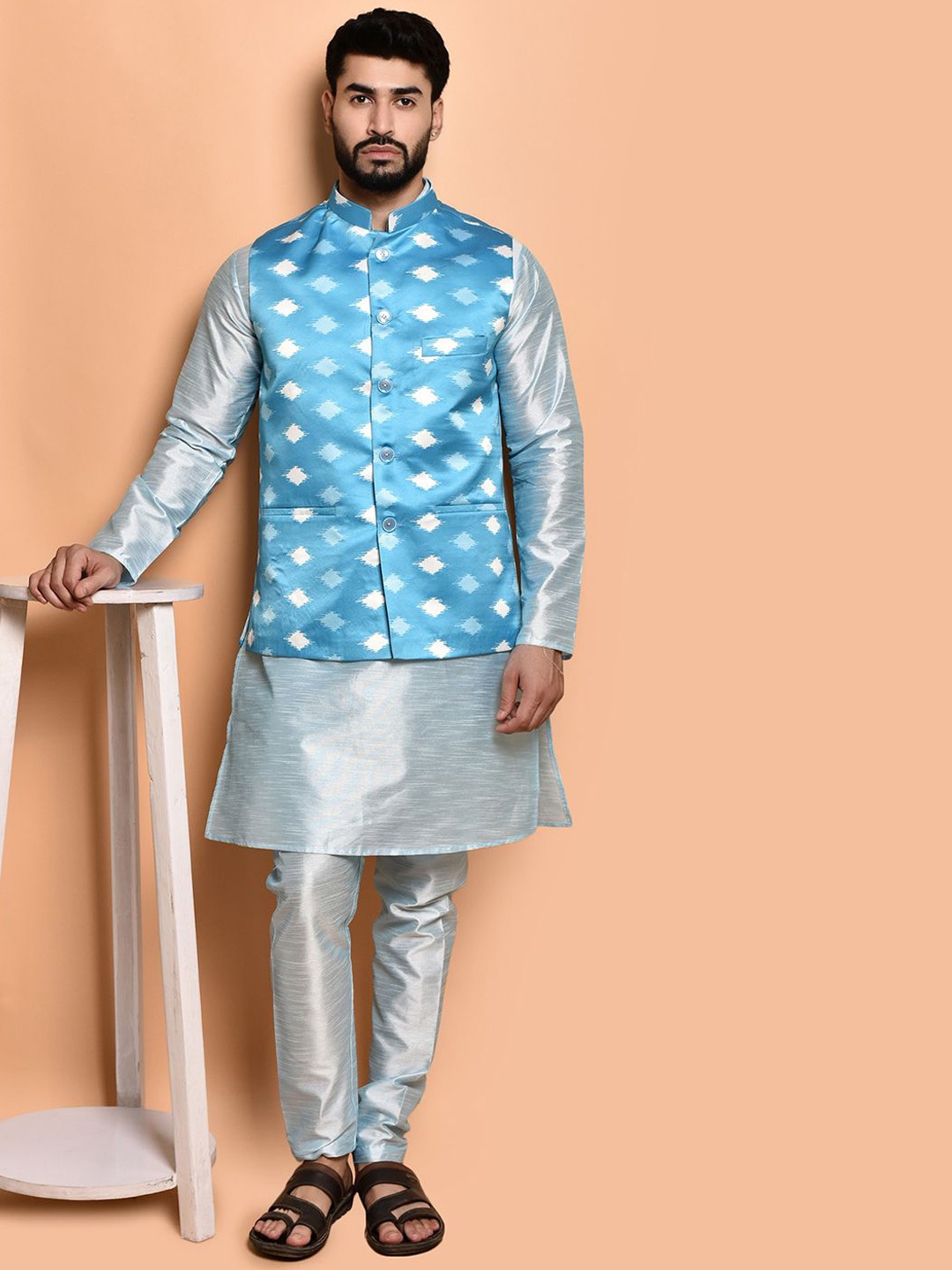 

PRINTINDIA Mandarin Collar Pure Silk Straight Kurta with Trousers & Nehru Jacket, Blue