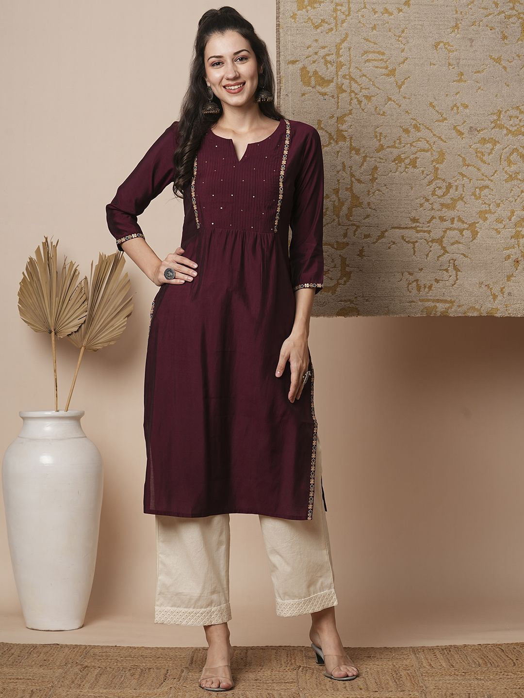 

FASHOR Floral Embroidered Sequinned Muslin Silk Straight Kurta, Burgundy