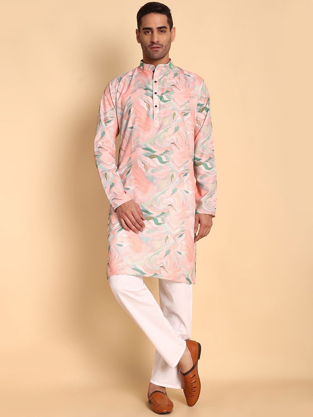 

Vardha Abstract Printed Mandarin Collar Cotton Straight Kurta, Pink