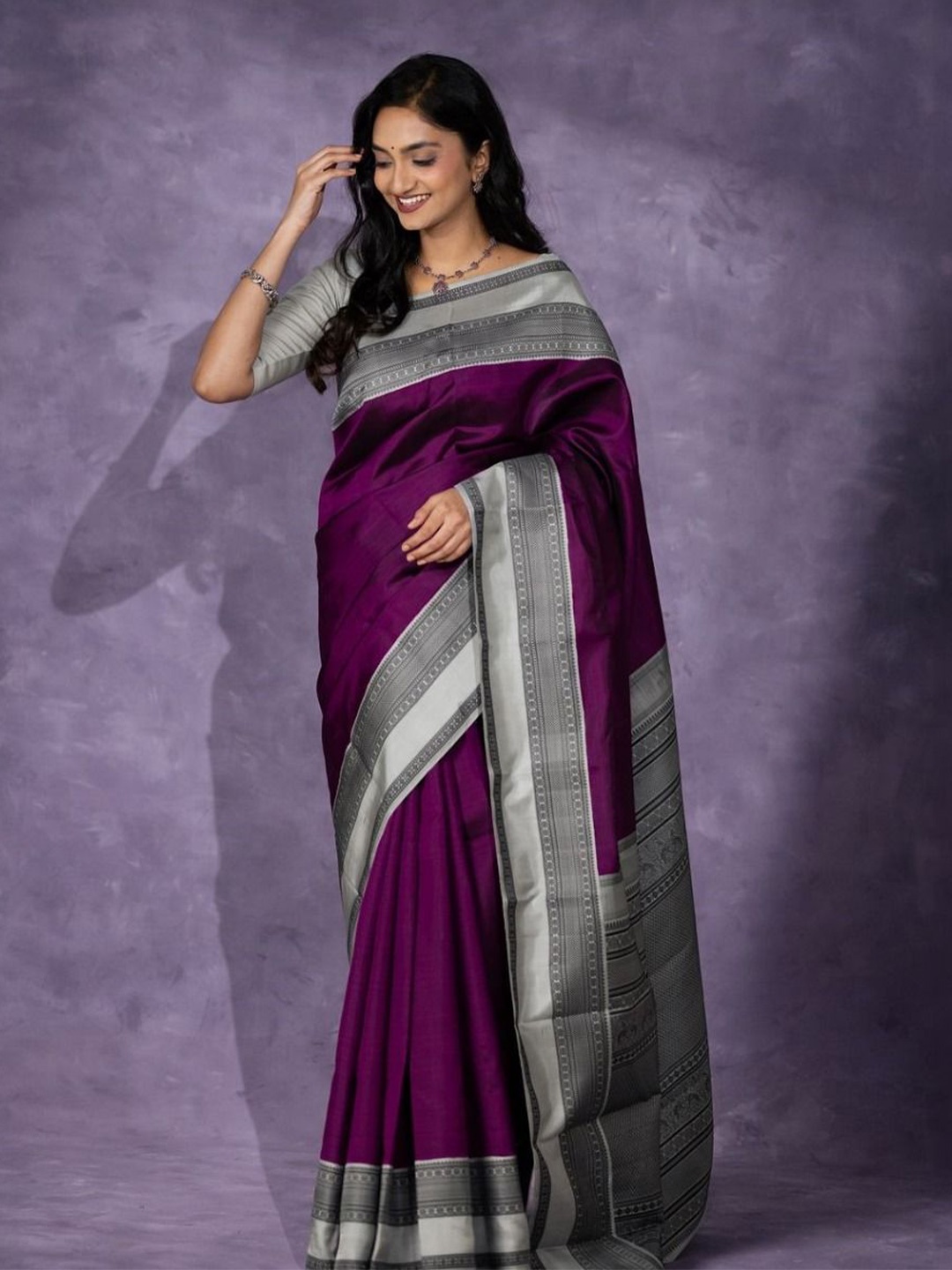 

Fashion Booms Zari Pure Silk Banarasi Saree, Purple