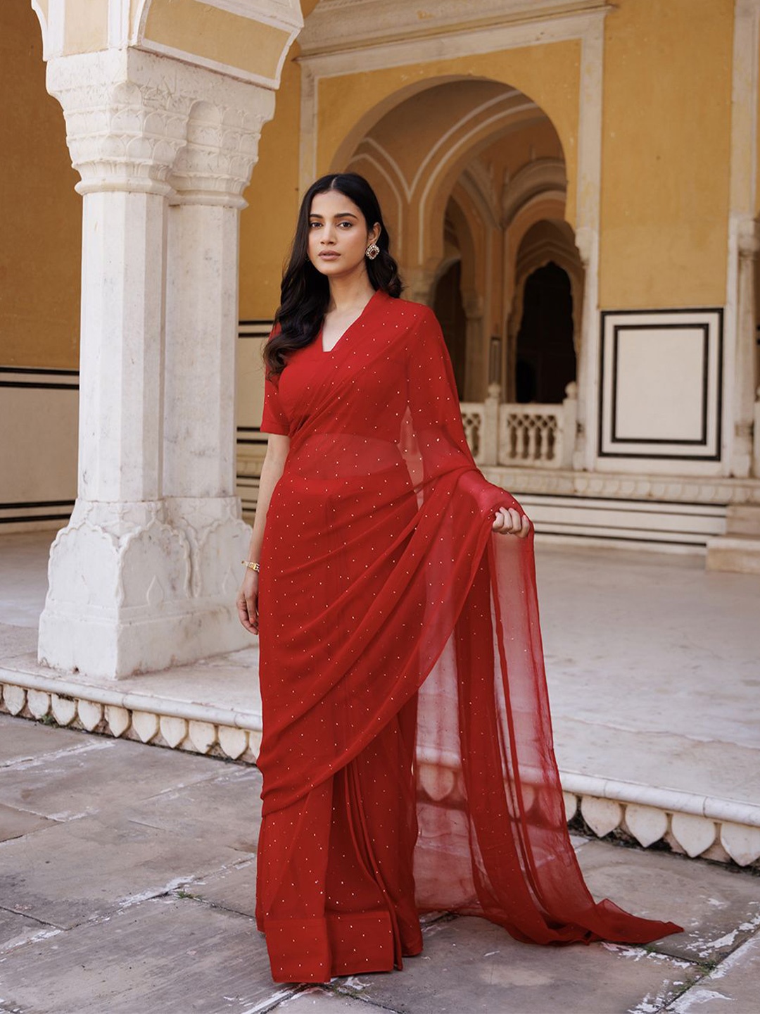 

Geroo Luxe Mukaish Pure Chiffon Ready to Wear Saree, Red