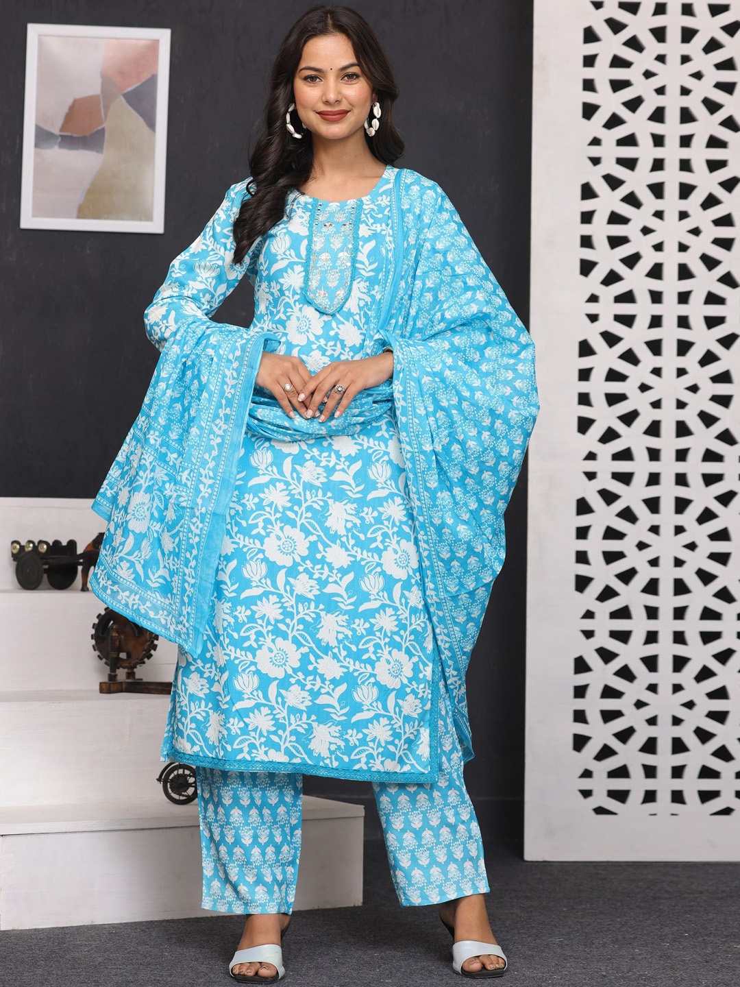 

PARTHVI Floral Printed Aari Work Kurta with Trouser & Dupatta, Blue