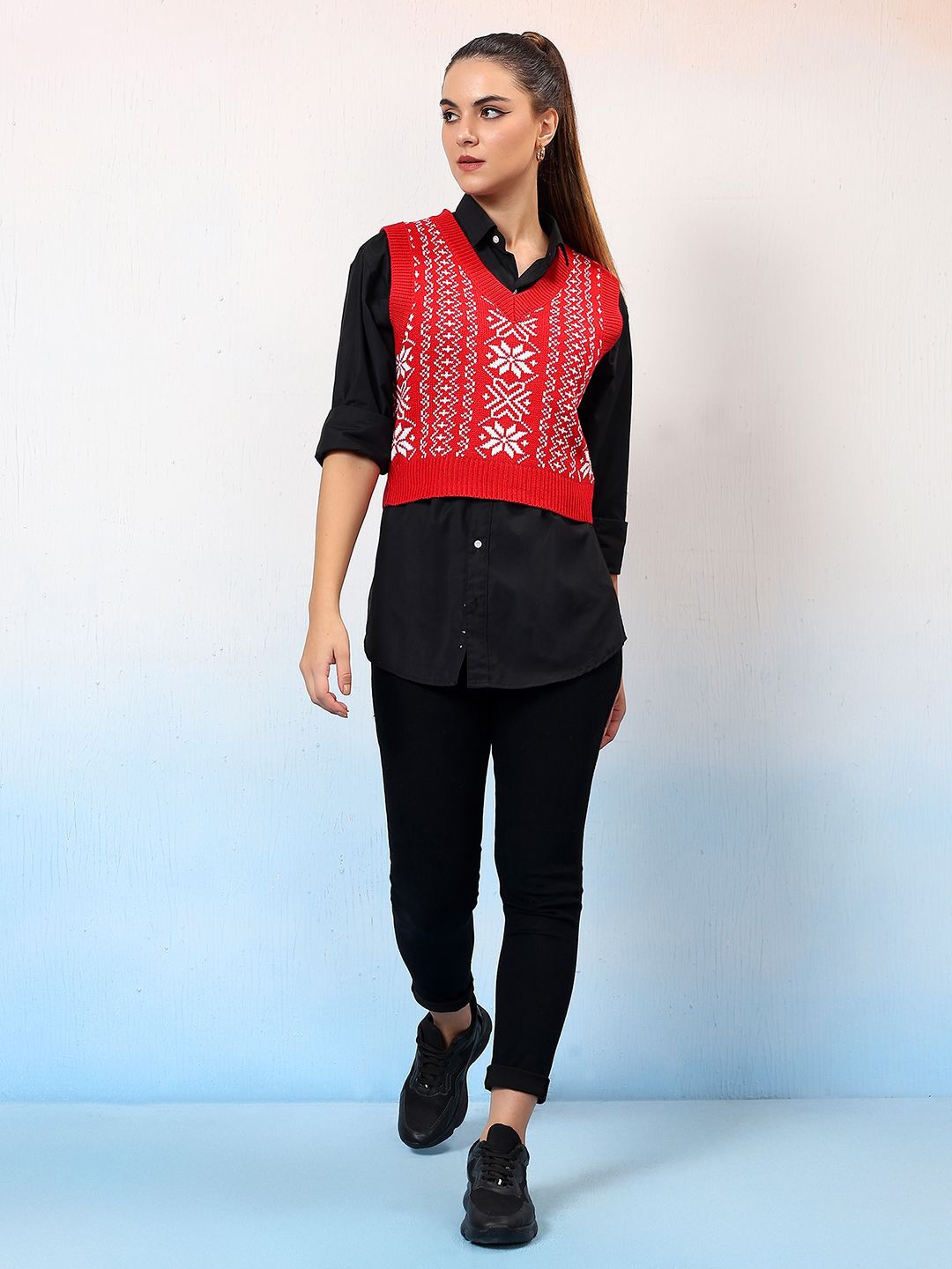 

Stylecast X Kotty Women Printed Crop Sweater Vest, Red