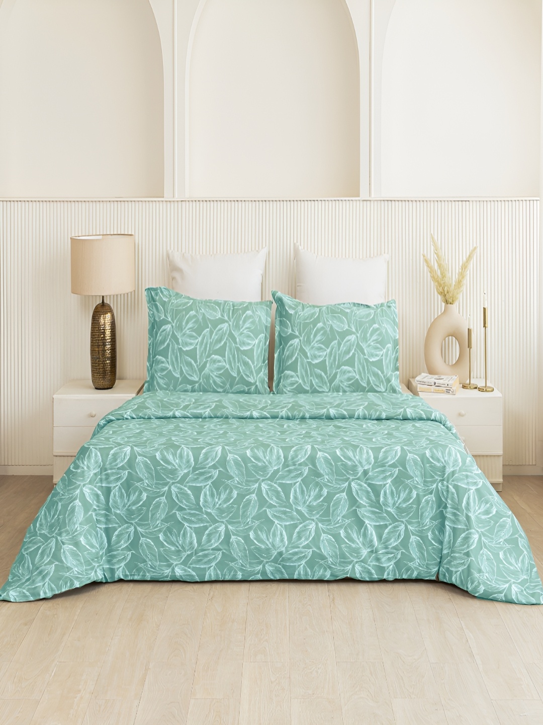 

HOMEMONDE Aqua Blue Floral Printed 210 TC Cotton Queen Duvet Cover With Pillow Covers