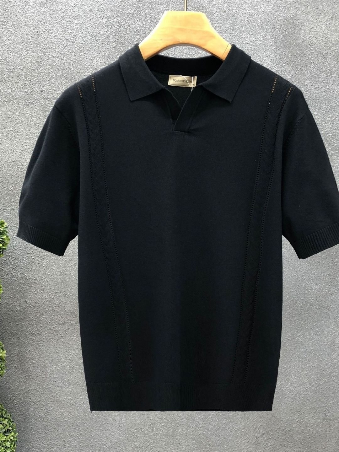 

HERE&NOW Men Solid Polo Collar T-shirt, Black