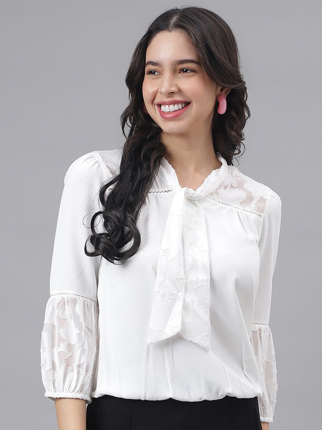 

Latin Quarters Tie-Up Neck Puff Sleeve Top, White