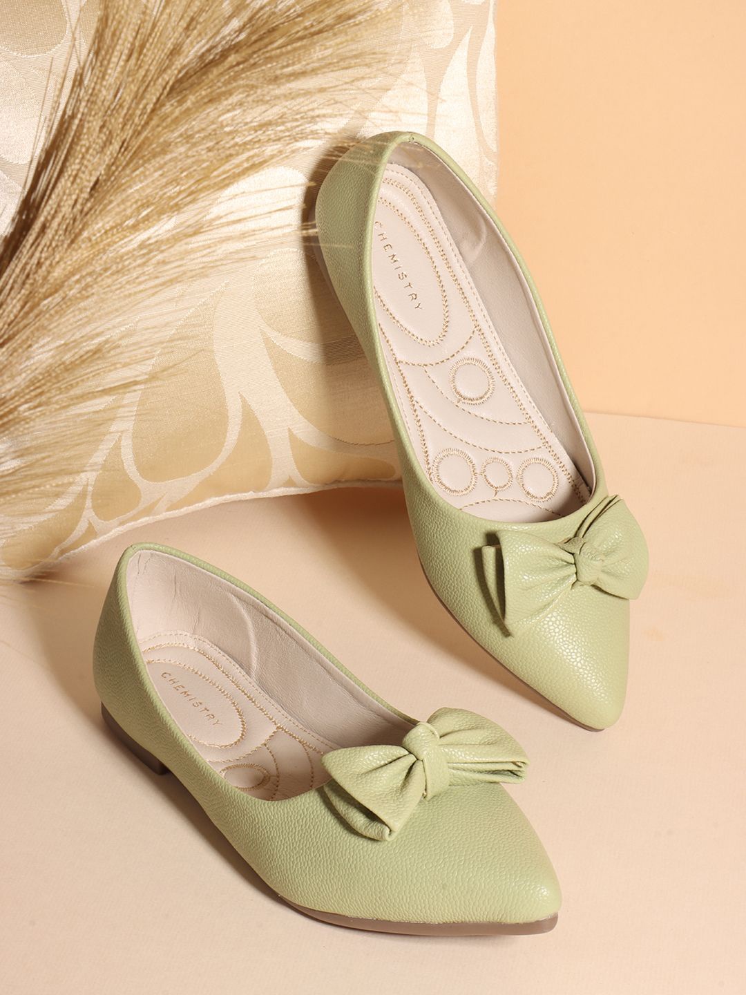 

Chemistry Women Embellished Ballerinas Flats, Lime green