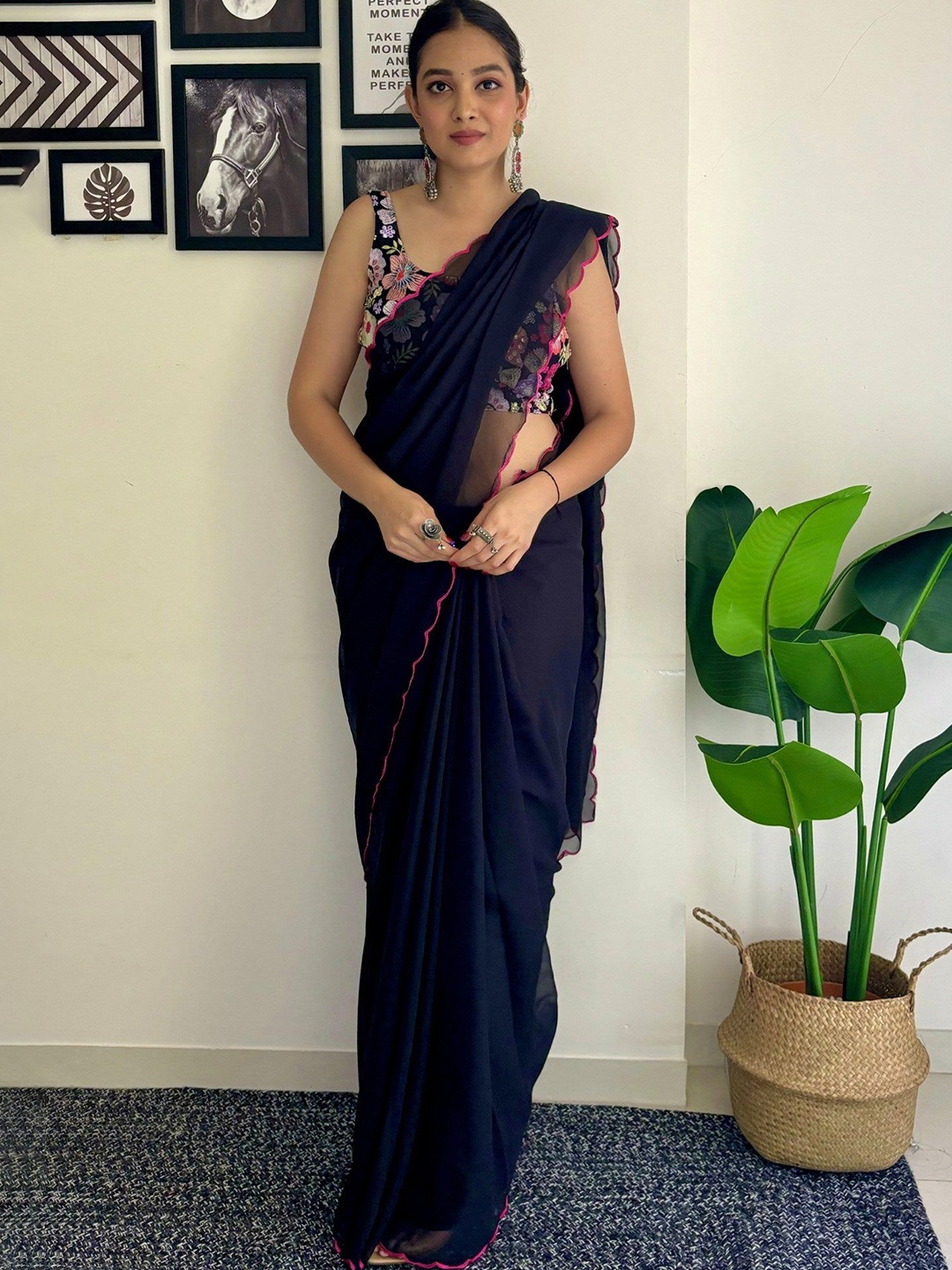 

SHOBHA SAREES Embroidered Pure Georgette Saree, Black