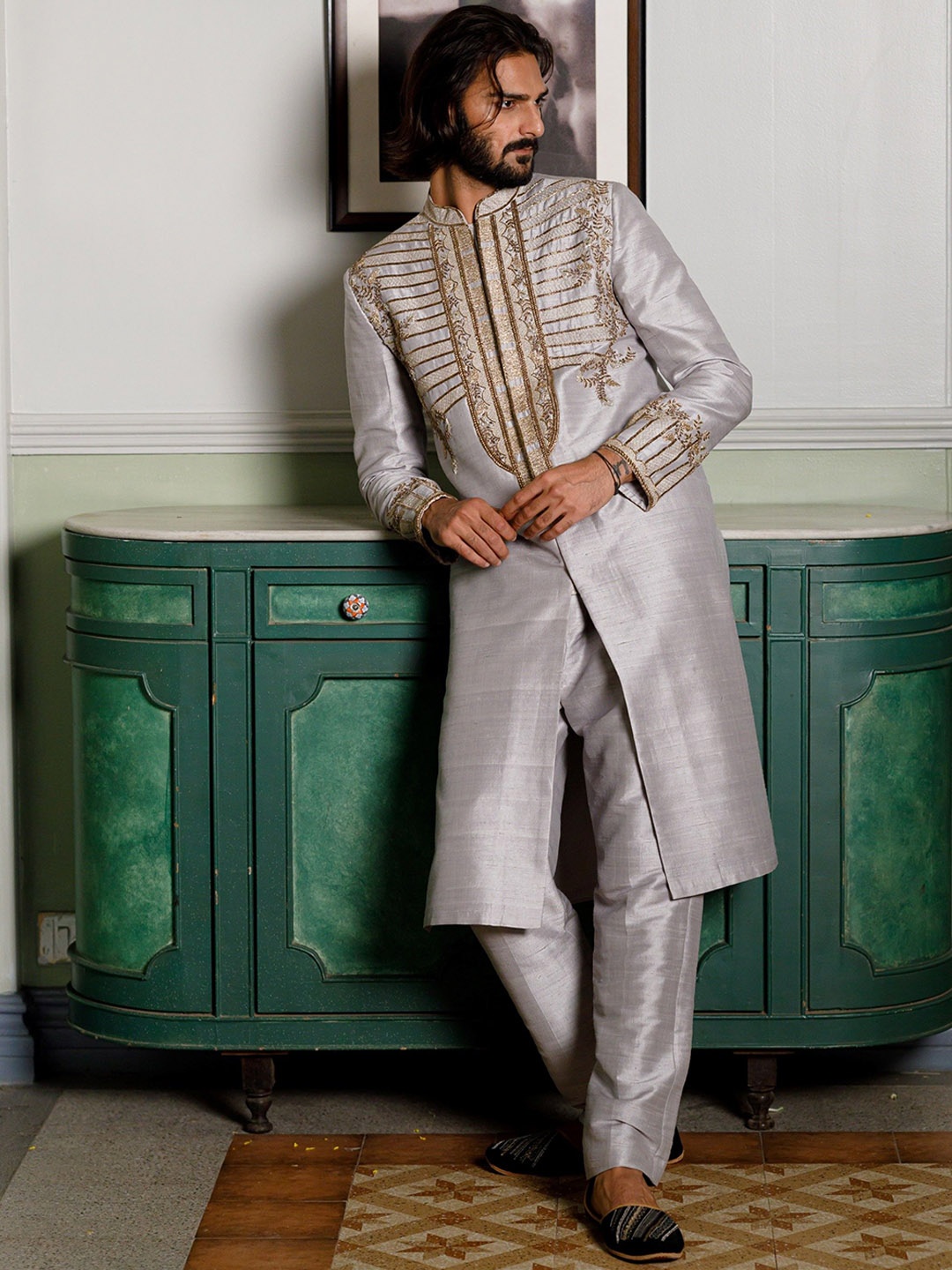 

PS MEN BY PAYAL SINGHAL Floral Embroidered Thread Work Dupion Silk Kurta with Pyjama, Grey