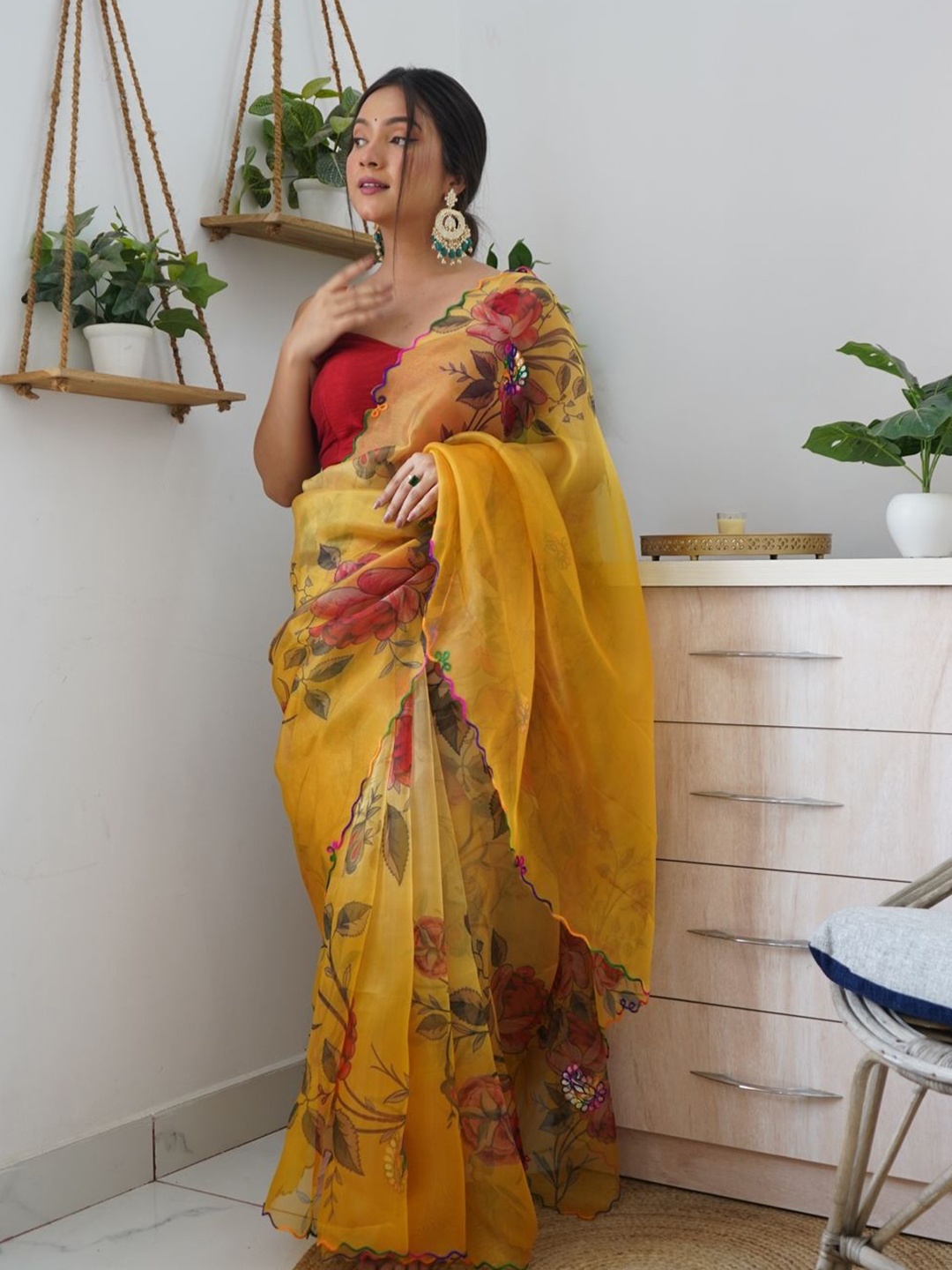 

Anouk Floral Printed Organza Saree, Yellow