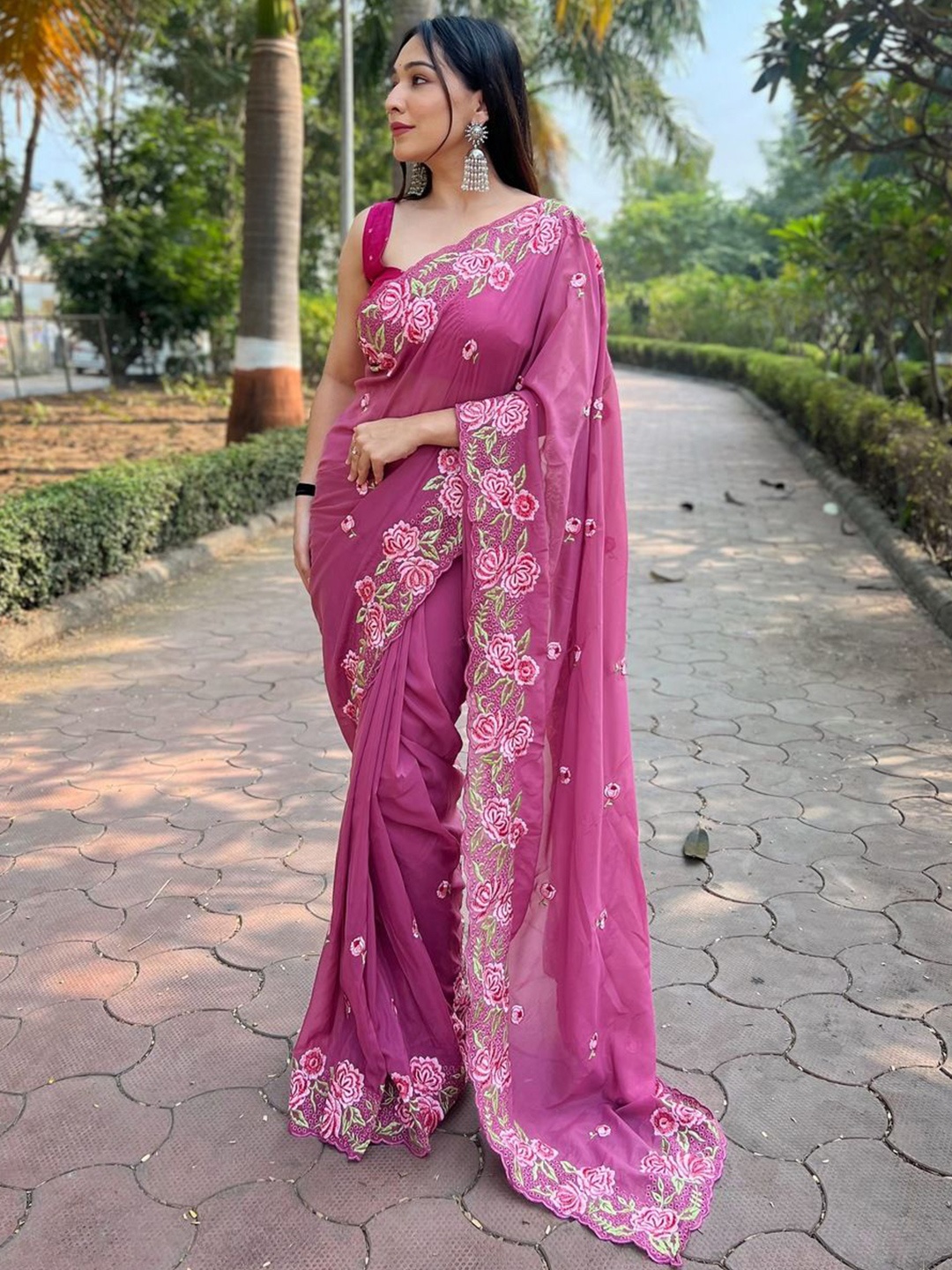 

Anouk Floral Embroidered Organza Heavy Work Saree, Pink