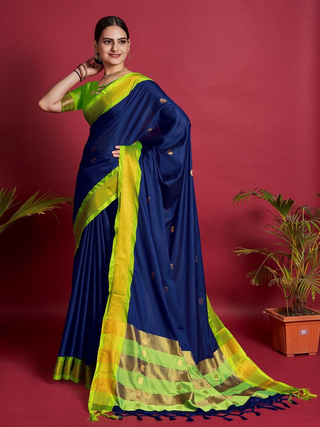 

SHOBHA SAREES Woven Design Zari Pure Silk Kanjeevaram Saree, Navy blue