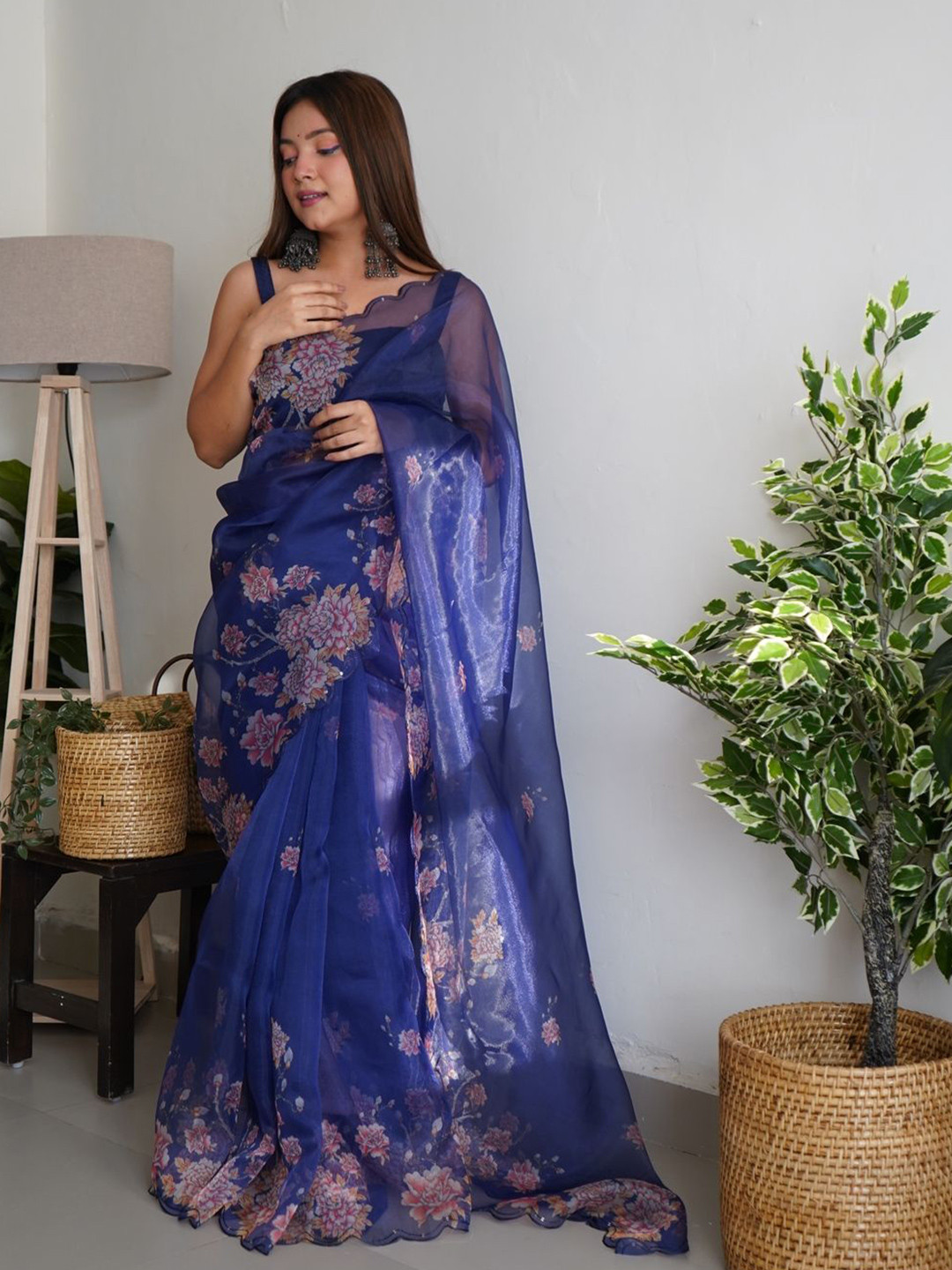 

Anouk Floral Printed Organza Saree, Navy blue