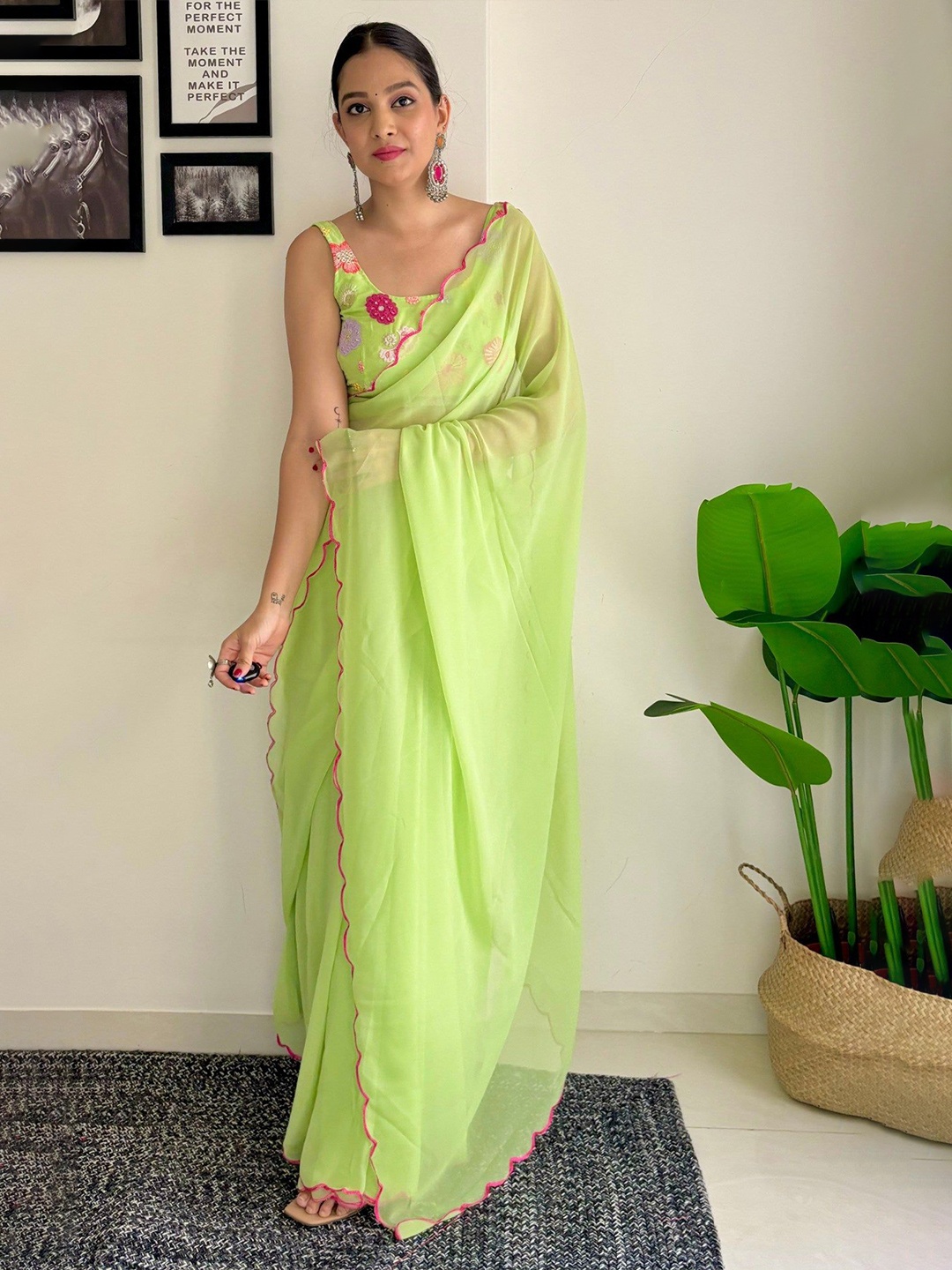 

LEOSAGI Embroidered Pure Georgette Designer Saree, Green