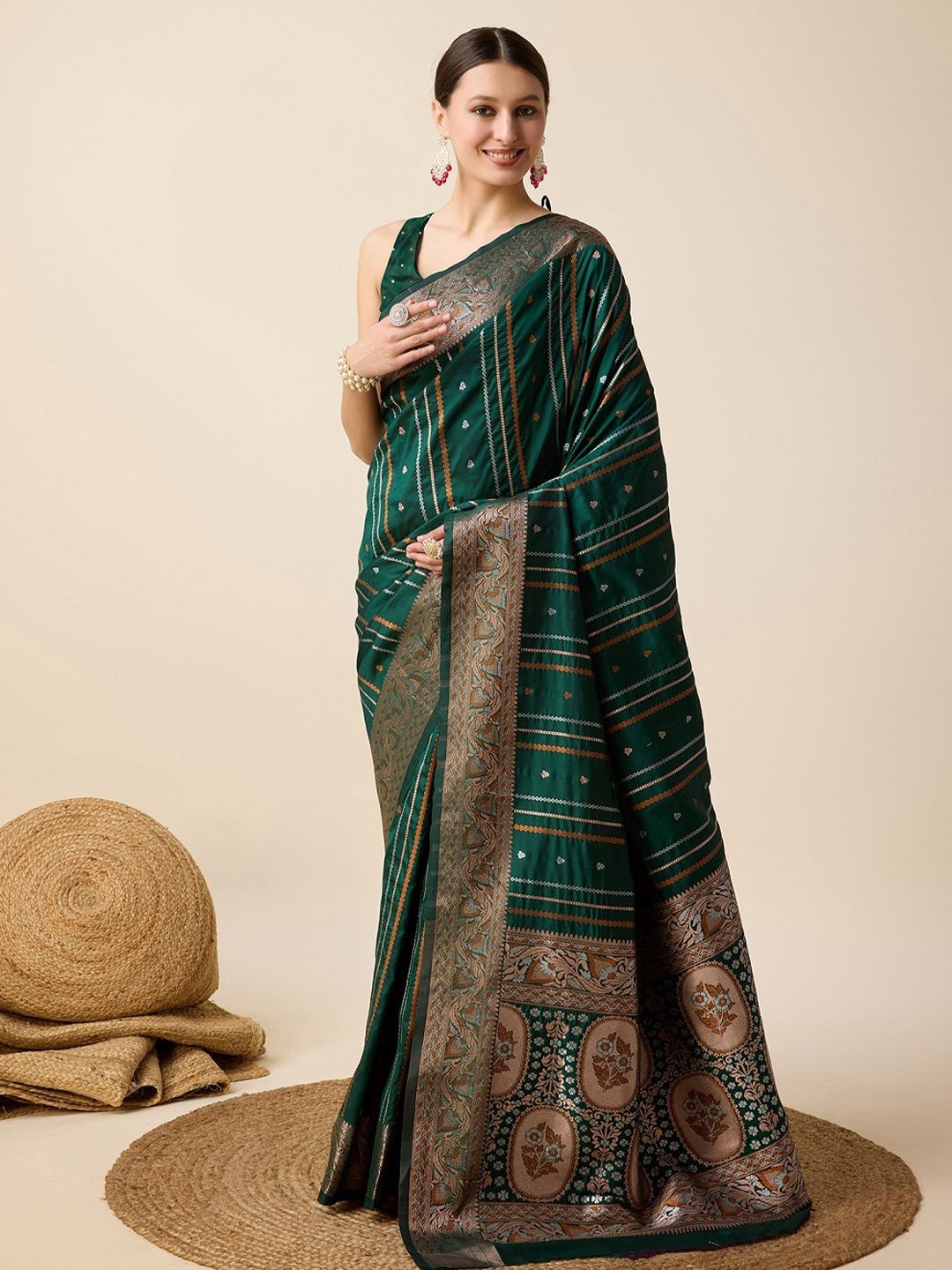 

SHOBHA SAREES Ethnic Motifs Zari Pure Silk Kanjeevaram Saree, Green