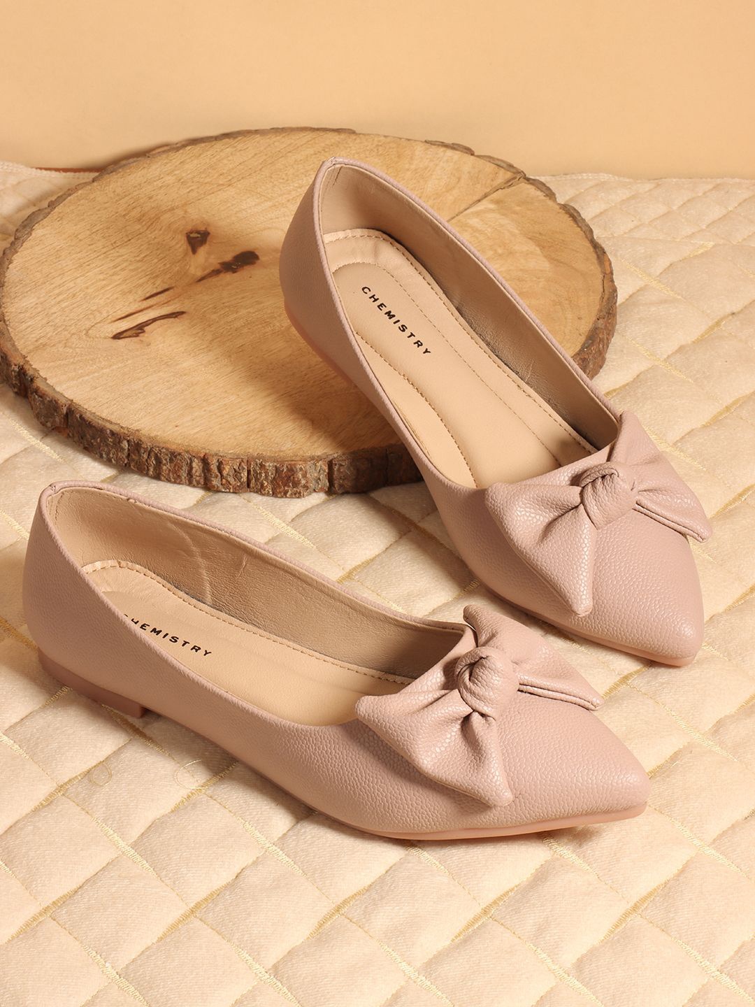 

Chemistry Women Embellished Ballerinas with Bows Flats, Nude