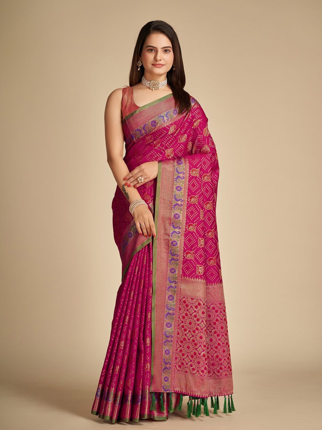 

LEOSAGI Woven Design Zari Pure Silk Patola Saree, Pink