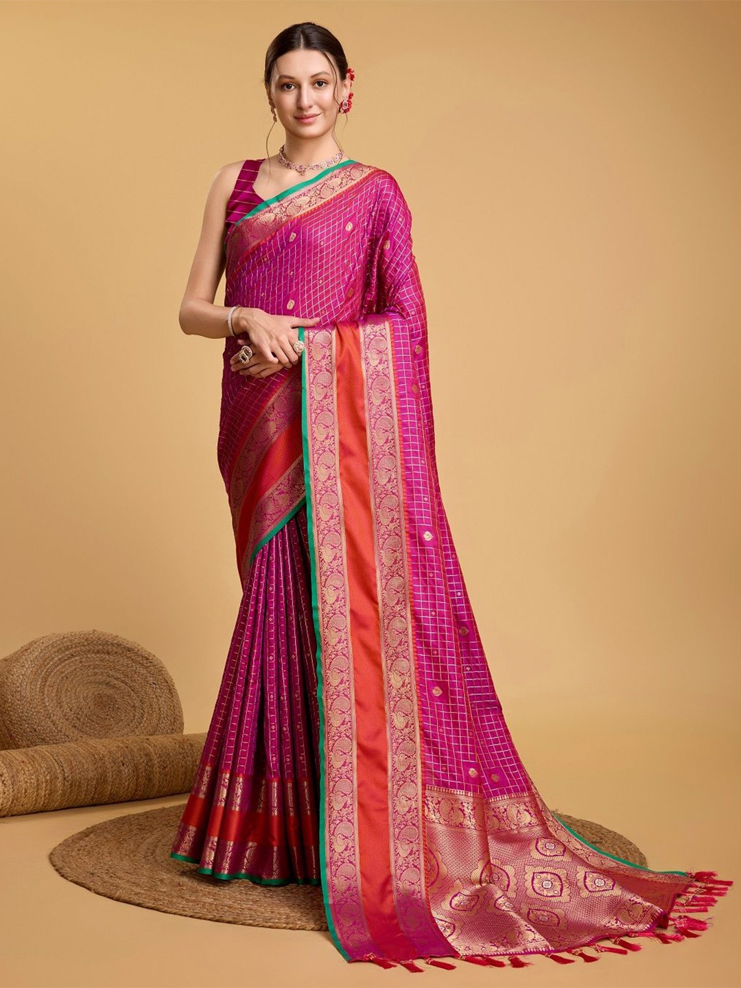 

LEOSAGI Checked Zari Pure Silk Designer Banarasi Saree, Pink